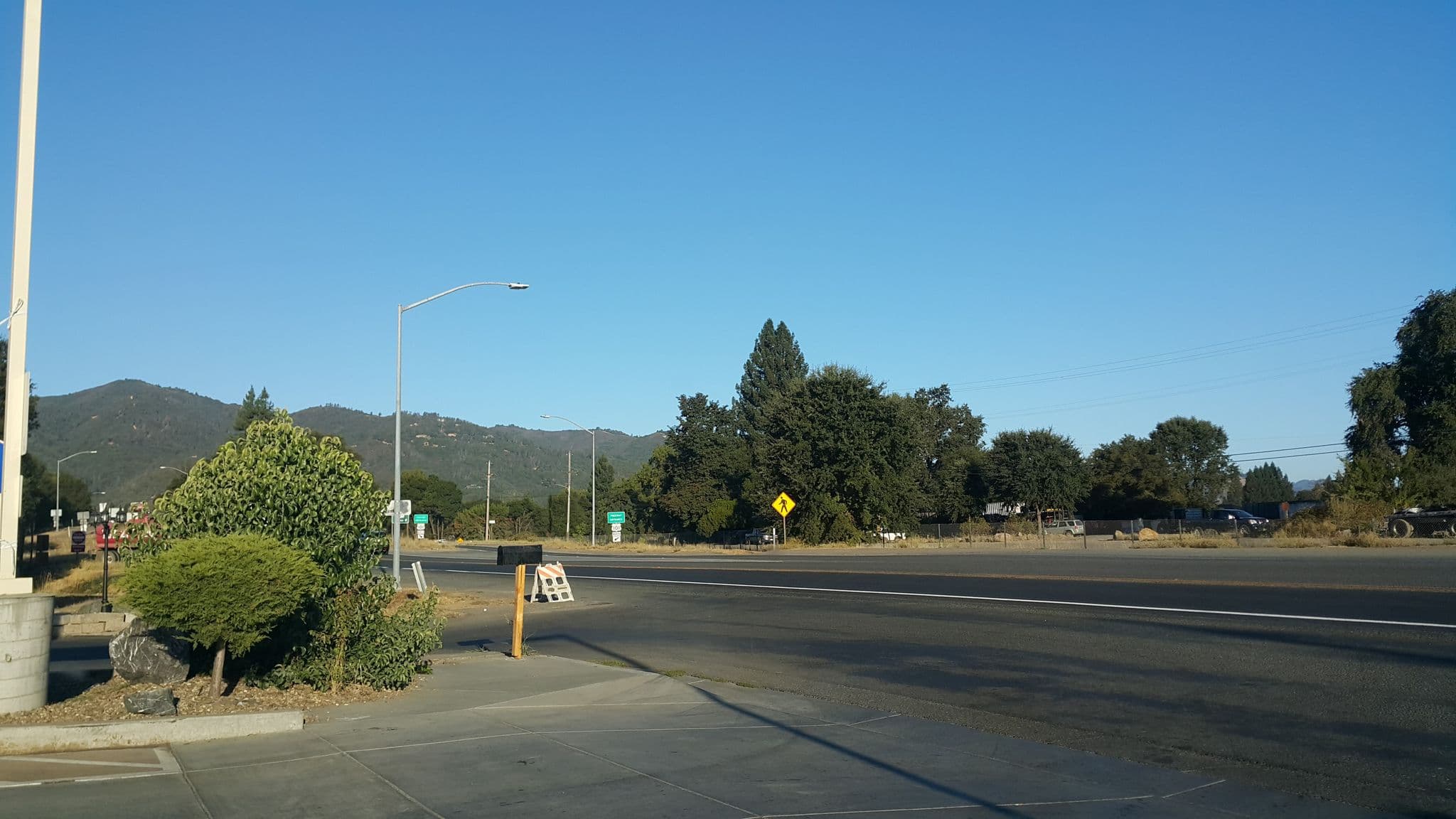 Street view near Vagabond Inn Ukiah, Ukiah — © jaku103 (CC BY-SA · Mapillary)