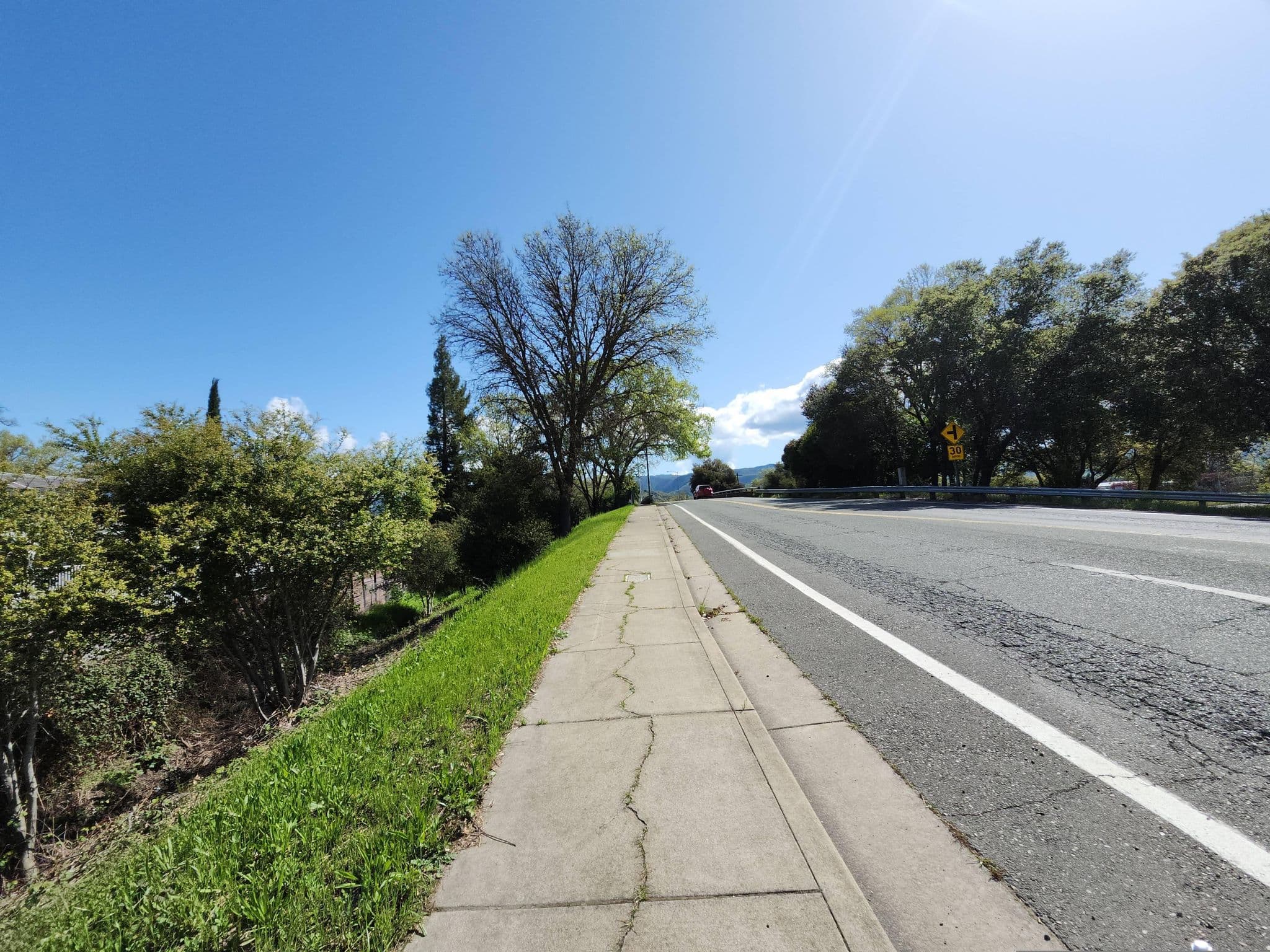 Street view near Best Value Inn Ukiah, Ukiah — © cashus4 (CC BY-SA · Mapillary)