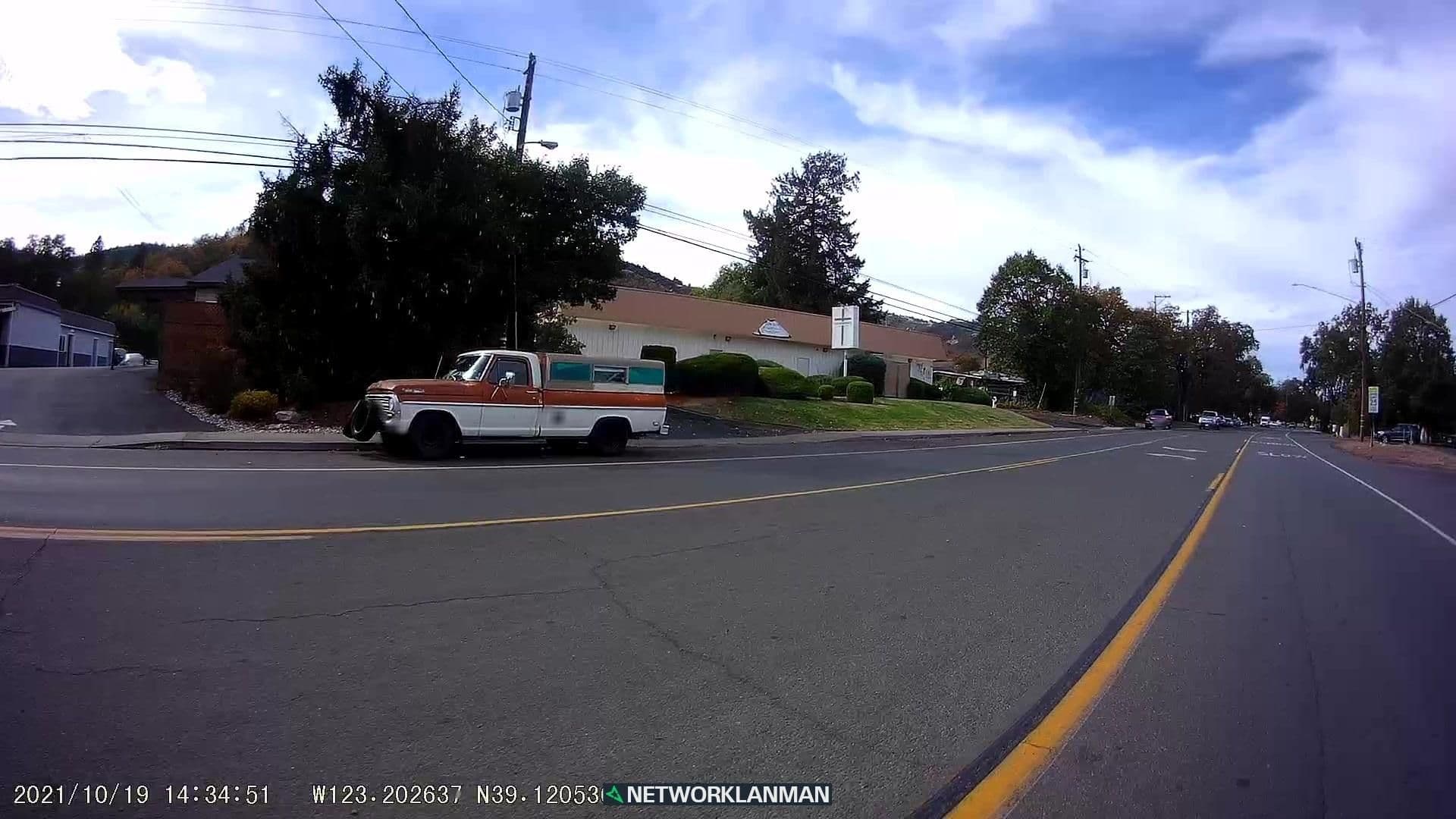Street view near Crest Motel & Trailer Park, Ukiah — © networklanman (CC BY-SA · Mapillary)