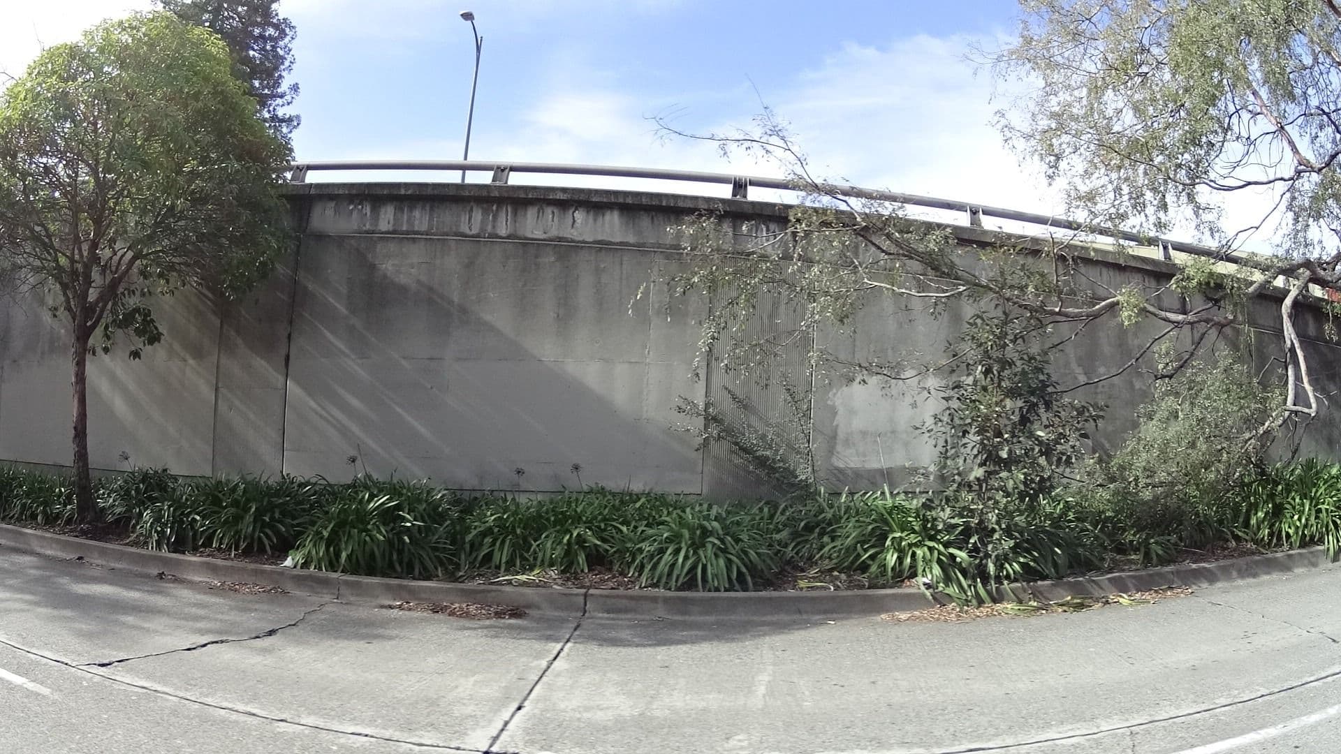 Street view near Budget Inn Oakland, Piedmont — © bhousel (CC BY-SA · Mapillary)