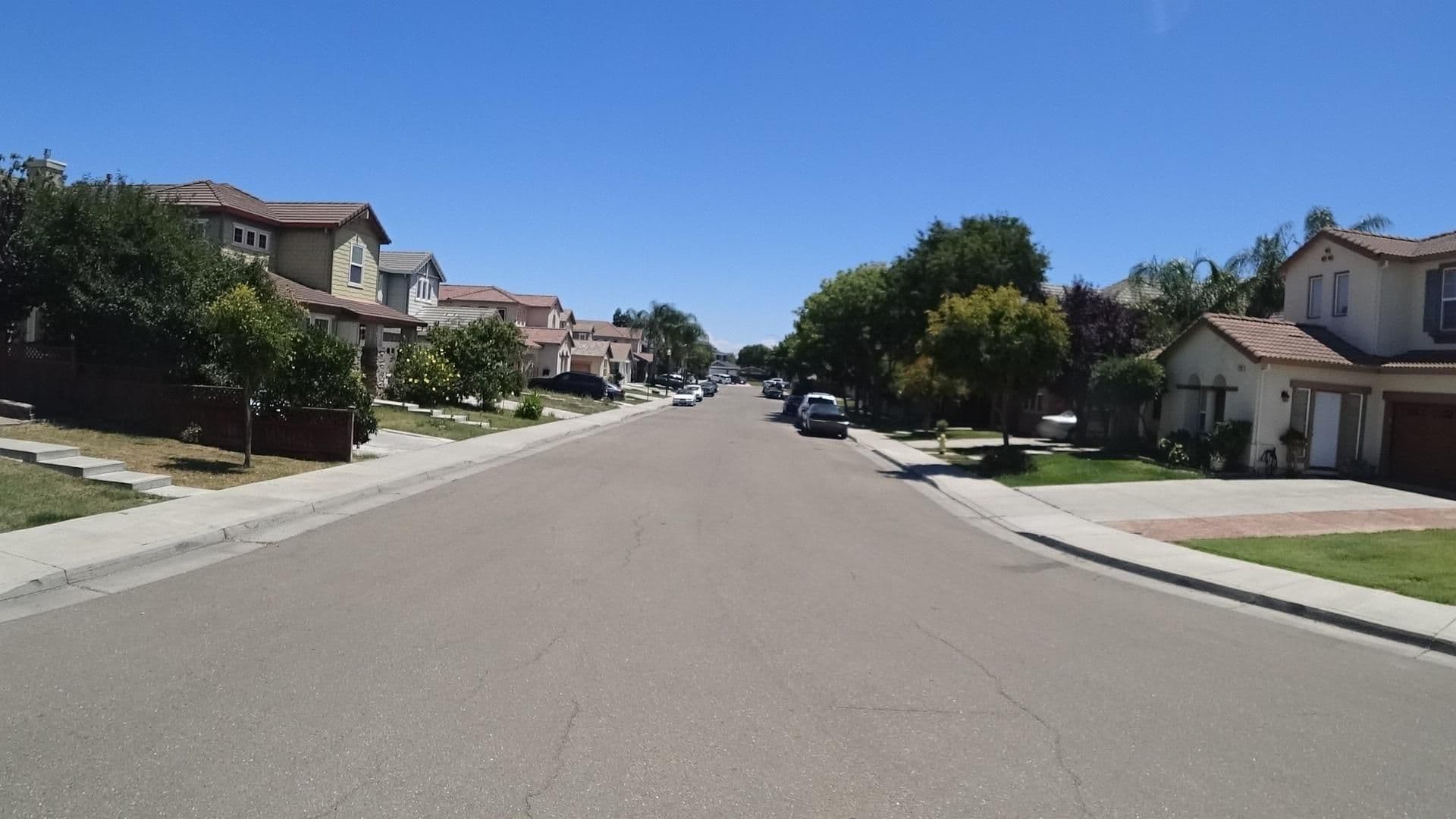 Street view near Weaver Resort, Tracy — © marker_geo (CC BY-SA · Mapillary)