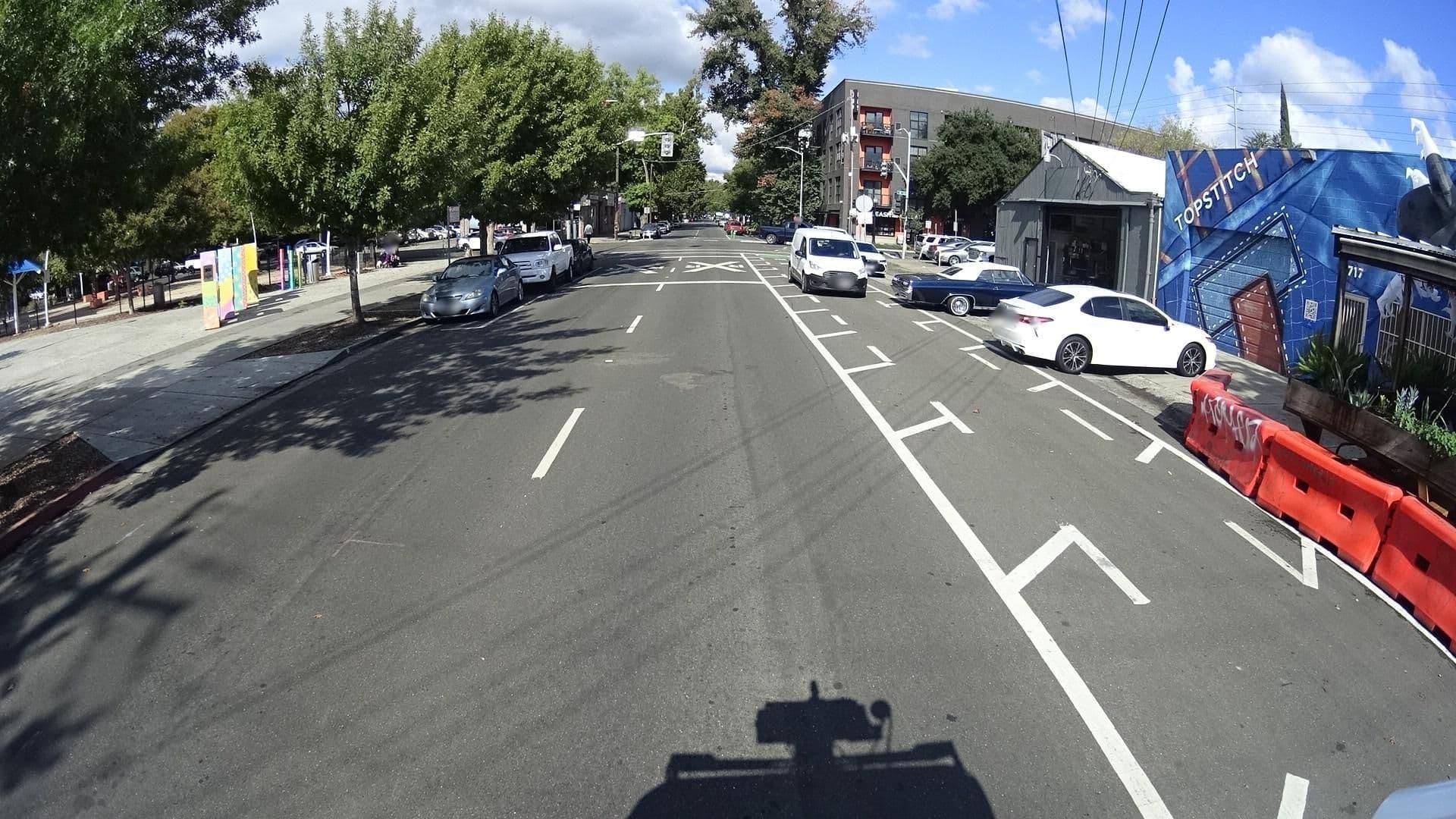 Street view near Singh Trisam, Sacramento — © marker_geo (CC BY-SA · Mapillary)