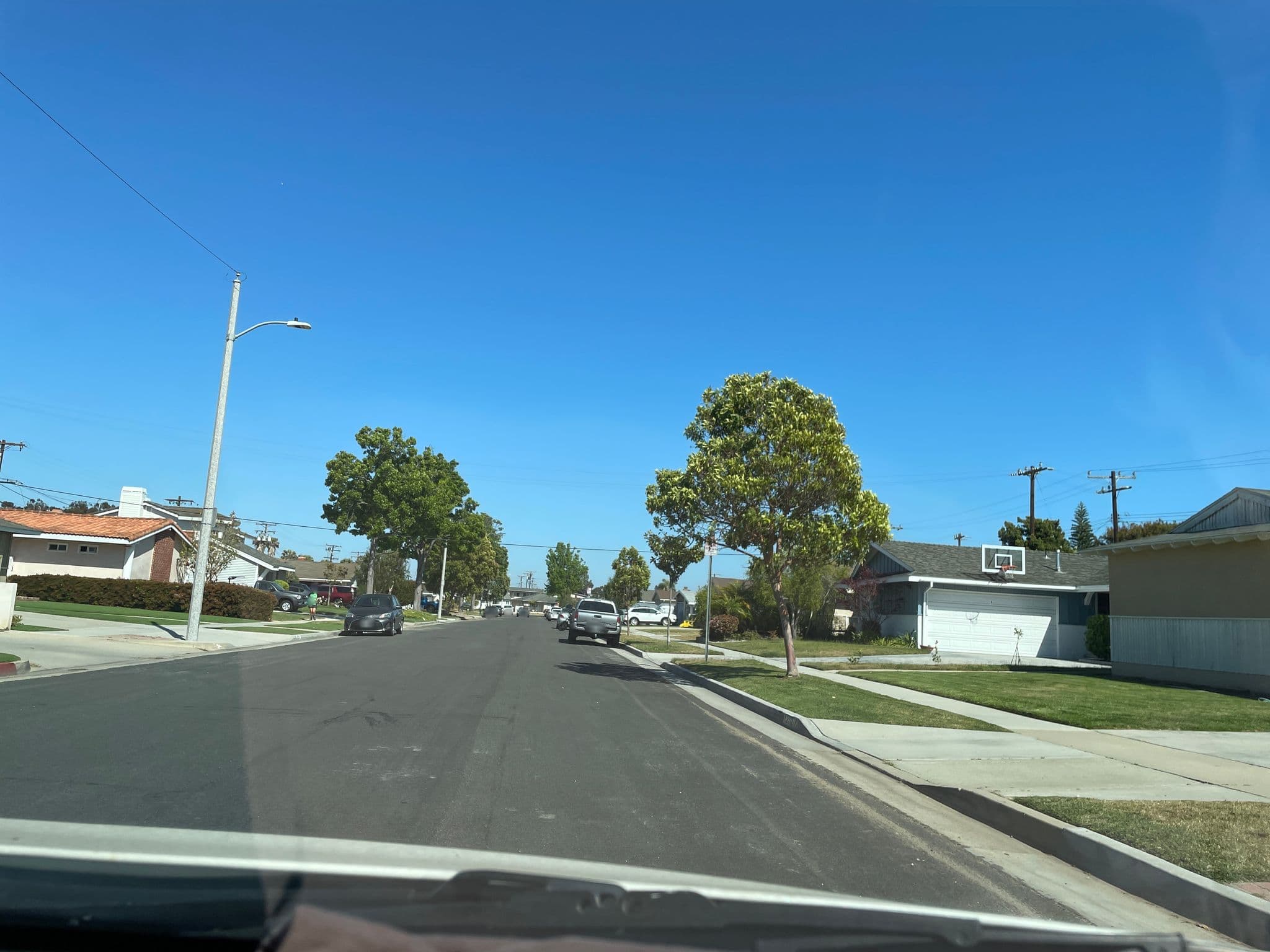 Street view near Pwerta De La Puta, Torrance — © etunell (CC BY-SA · Mapillary)