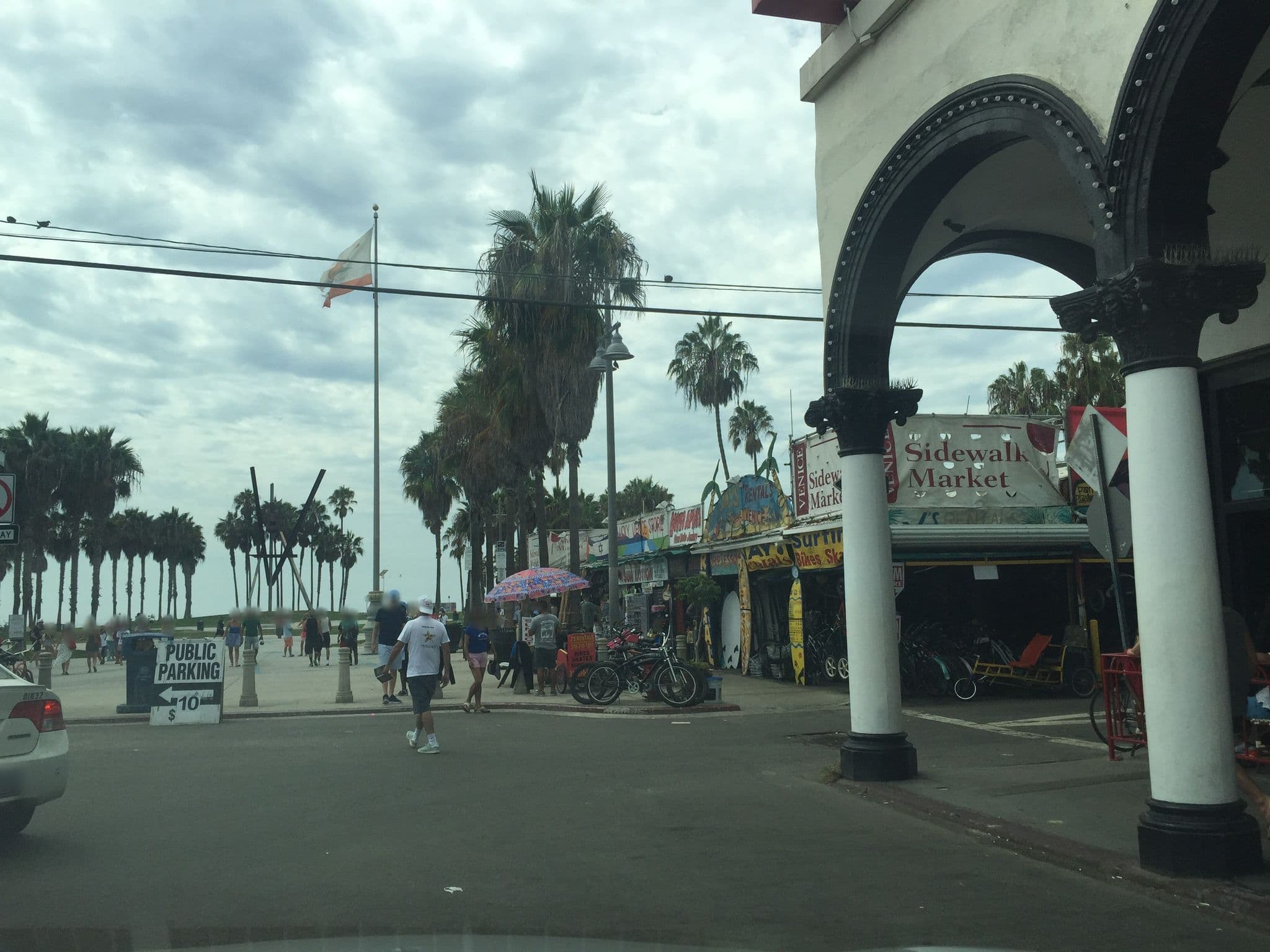 Street view near Samesun Venice Beach, Venice — © canadarunner (CC BY-SA · Mapillary)