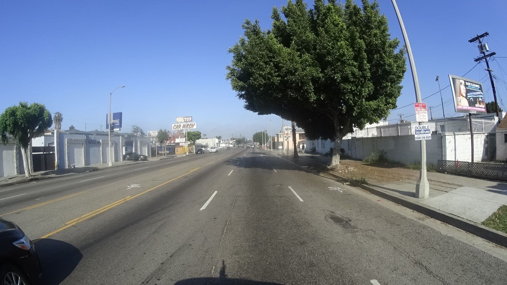 Street view near El Paso Inn, Inglewood — © mly_la (CC BY-SA · Mapillary)