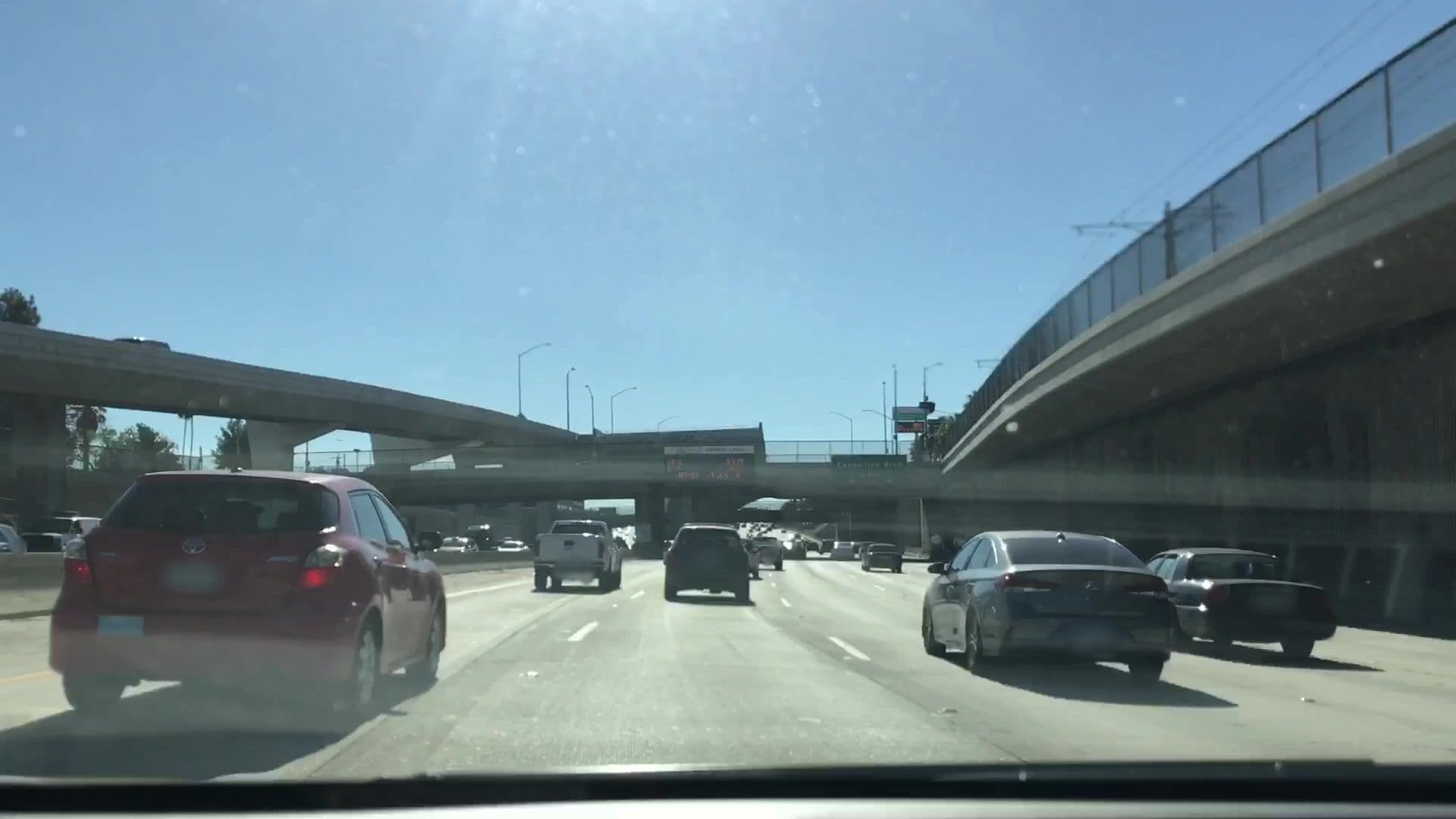 Street view near JW Marriott Salon c, Vermont Square — © lvl5 (CC BY-SA · Mapillary)