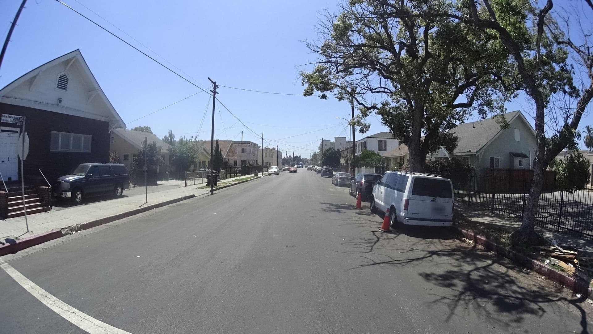 Street view near Hotel Mando, Vermont Square — © mly_la (CC BY-SA · Mapillary)