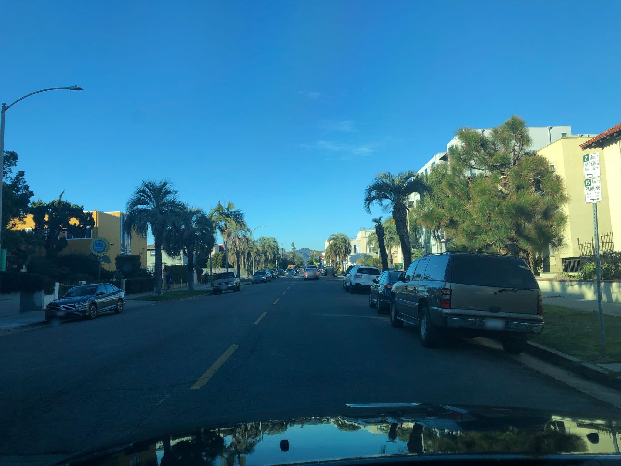 Street view near 옥스포드 맨션, Koreatown — © cfwarren3 (CC BY-SA · Mapillary)