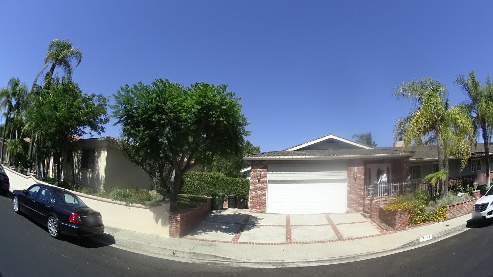 Street view near Fig Tree Motel, Encino — © mly_la (CC BY-SA · Mapillary)