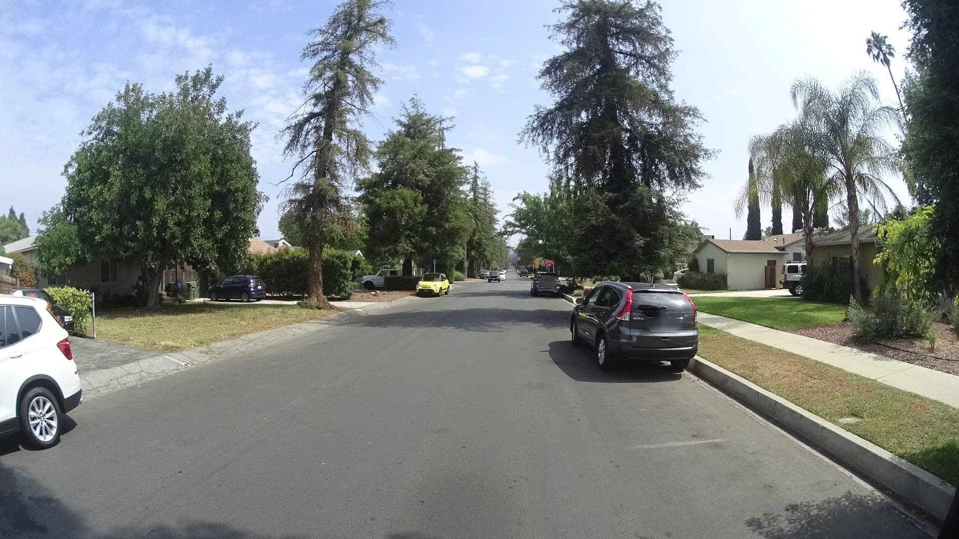 Street view near Motel Six Thousand!, Van Nuys — © mly_la (CC BY-SA · Mapillary)