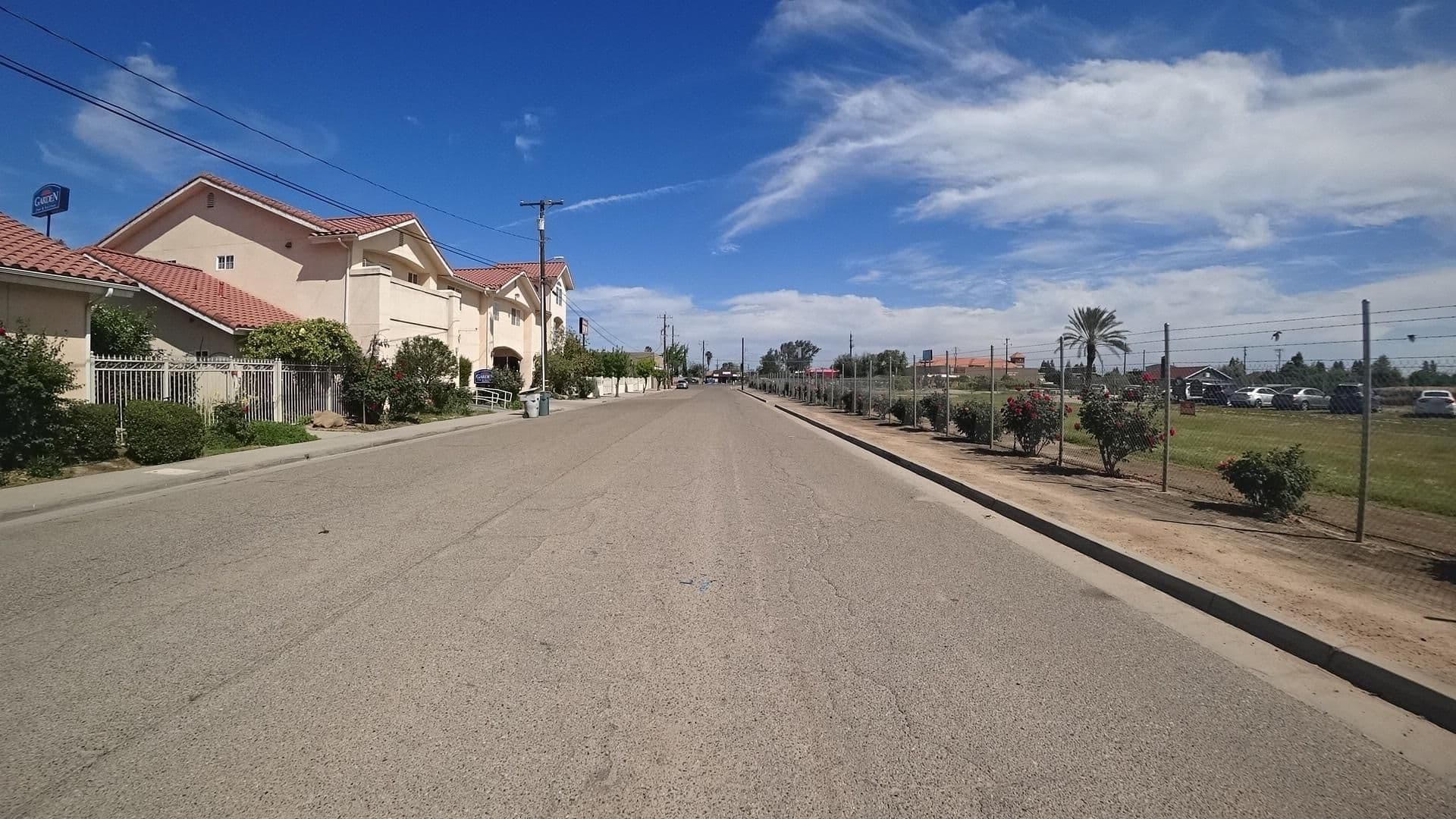 Street view near Garden Inn and Suites, Old Fig Garden — © marker_geo (CC BY-SA · Mapillary)