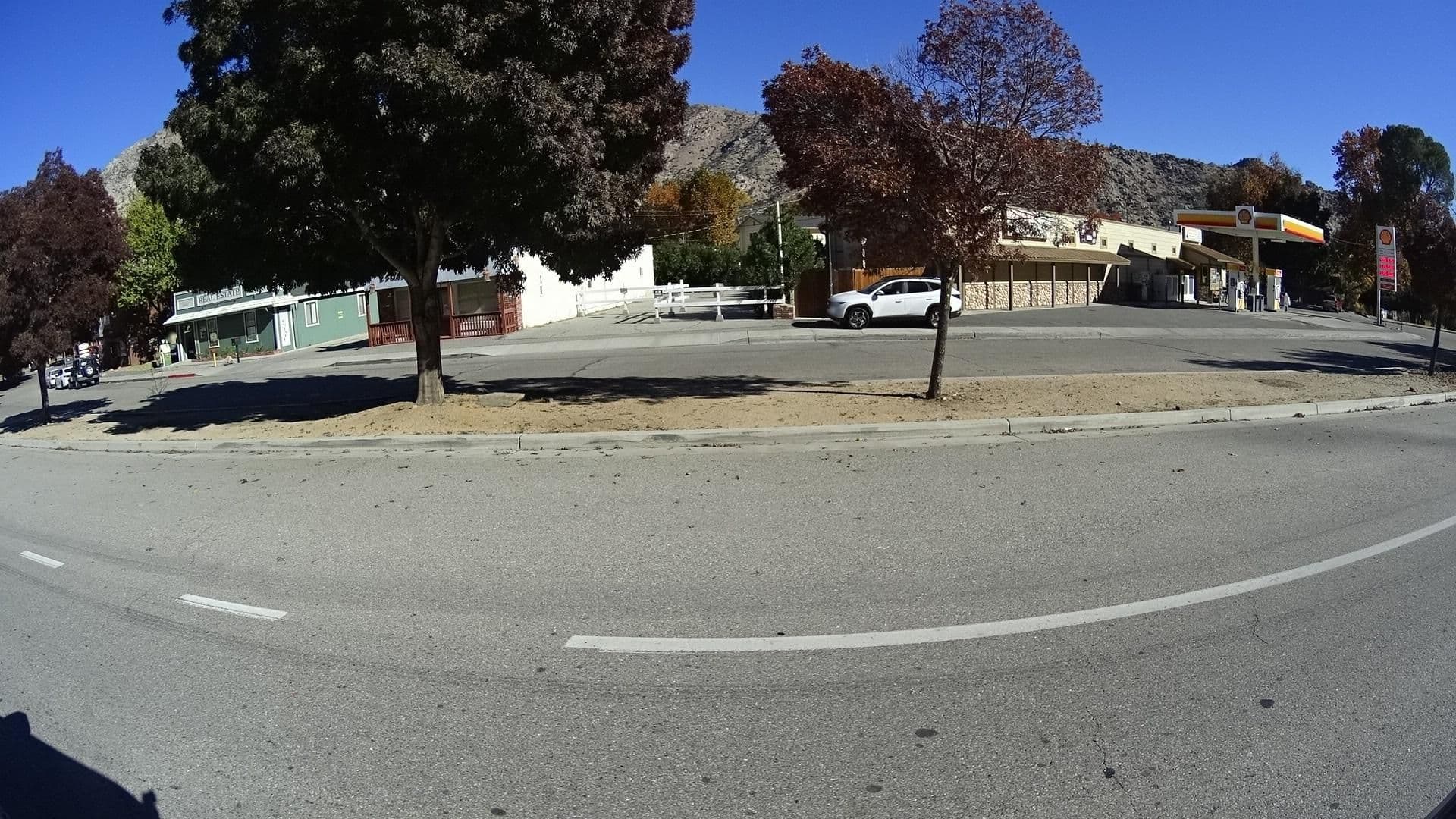Street view near Escape Romantic Suite, Kernville — © marker_geo (CC BY-SA · Mapillary)