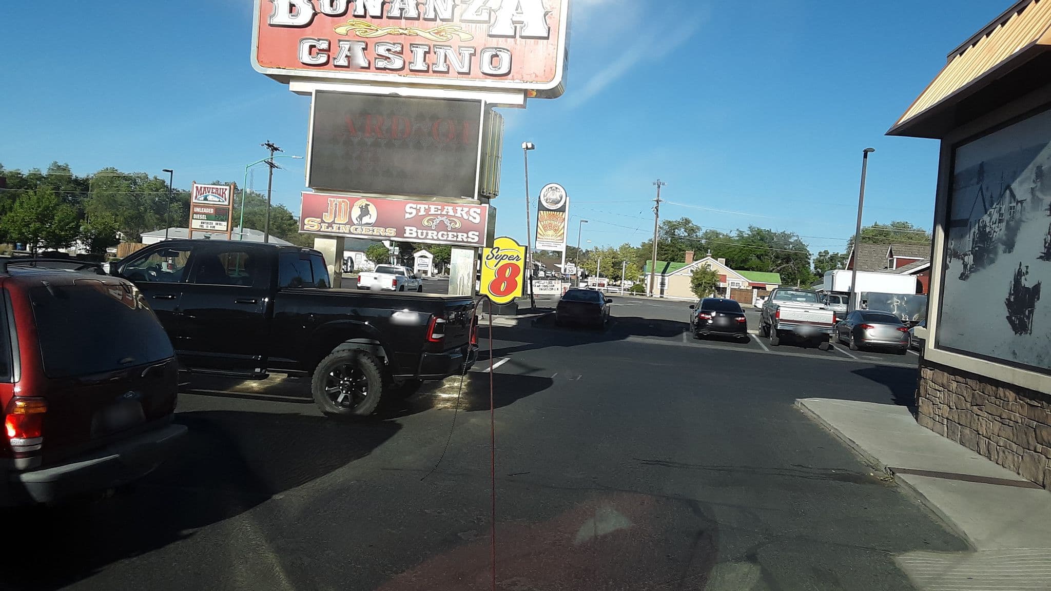 Street view near Wyndham Hotels & Resorts, Fallon — © jbthemilker (CC BY-SA · Mapillary)