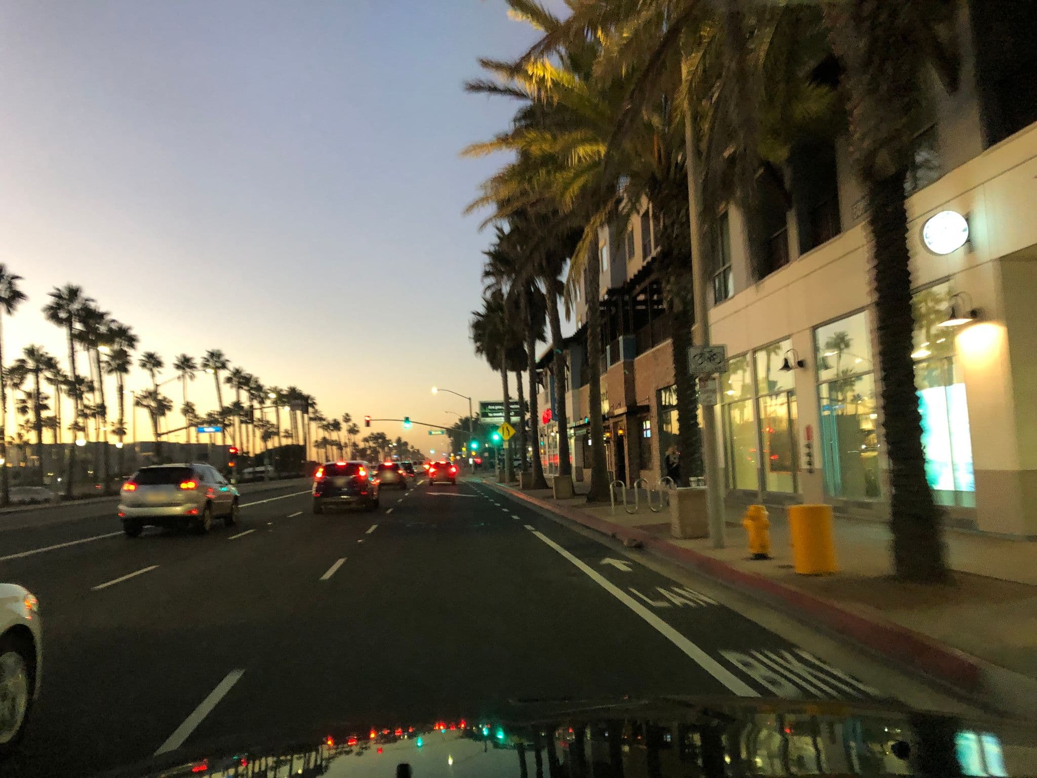Street view near Shorebreak, a Kimpton Hotel, Huntington Beach — © cfwarren3 (CC BY-SA · Mapillary)