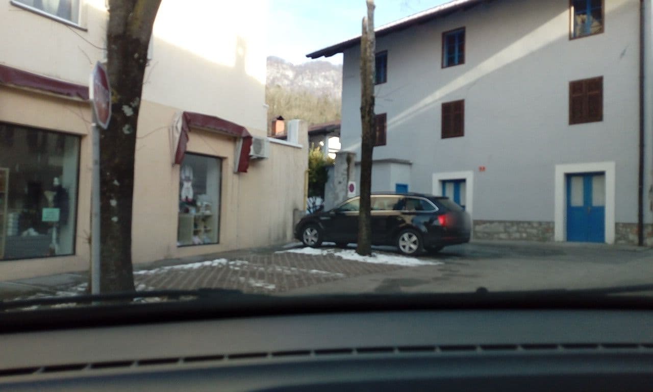 Street view near Fedrig, Kobarid — © cascafico (CC BY-SA · Mapillary)
