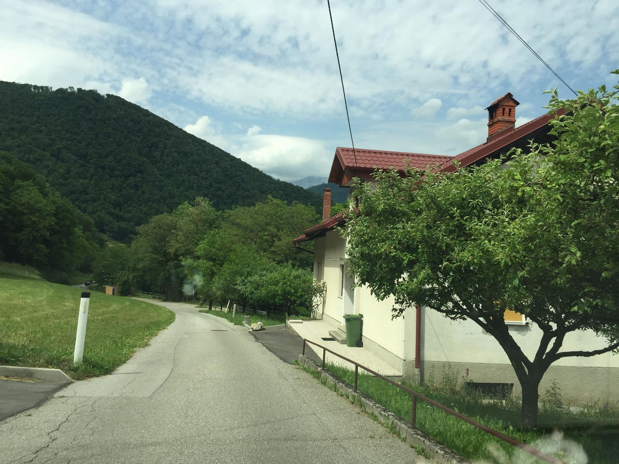 Street view near Kemp na zeptání, Tolmin — © igorzo (CC BY-SA · Mapillary)
