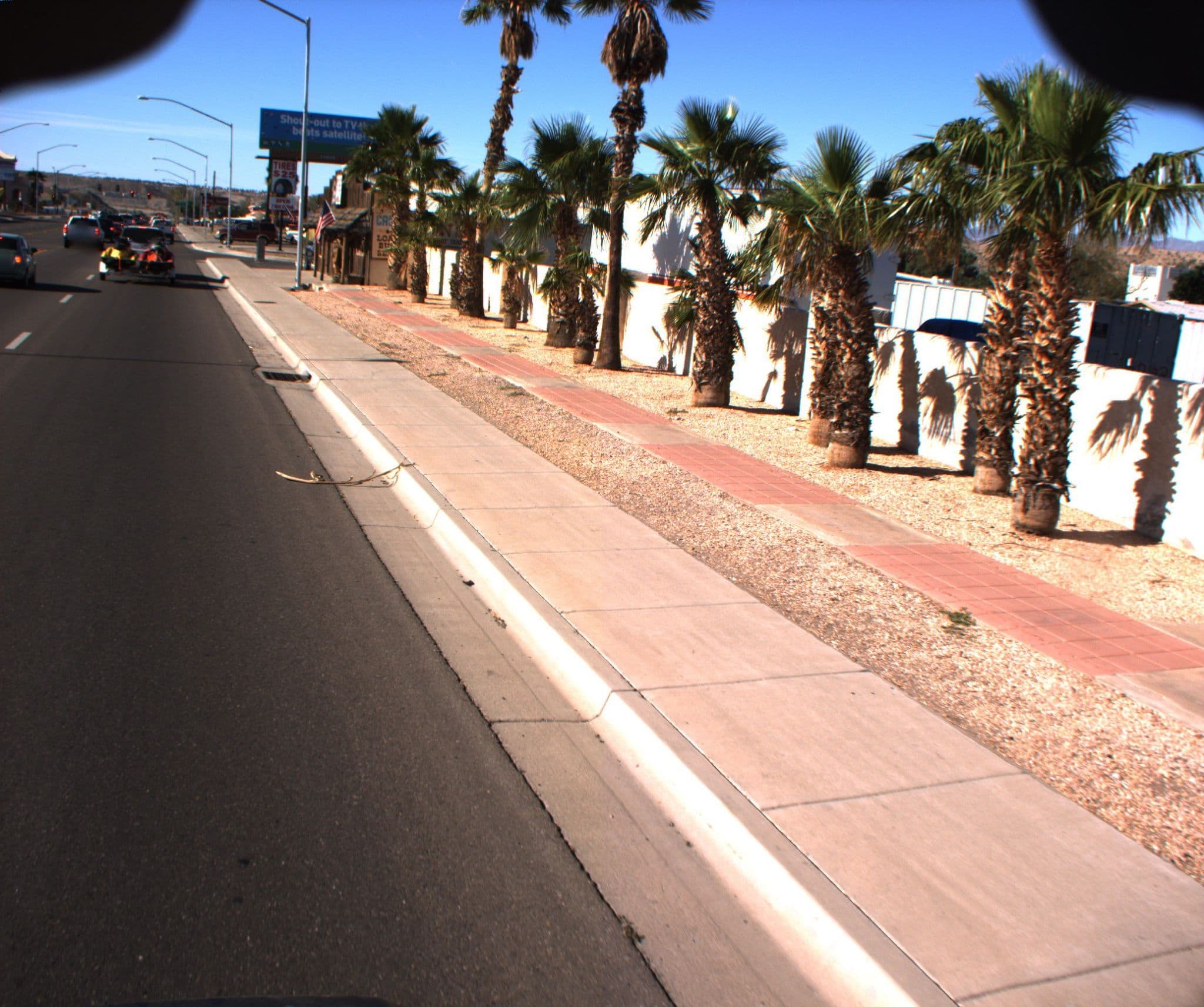 Street view near Motel 6, Bullhead City — © adotgis (CC BY-SA · Mapillary)