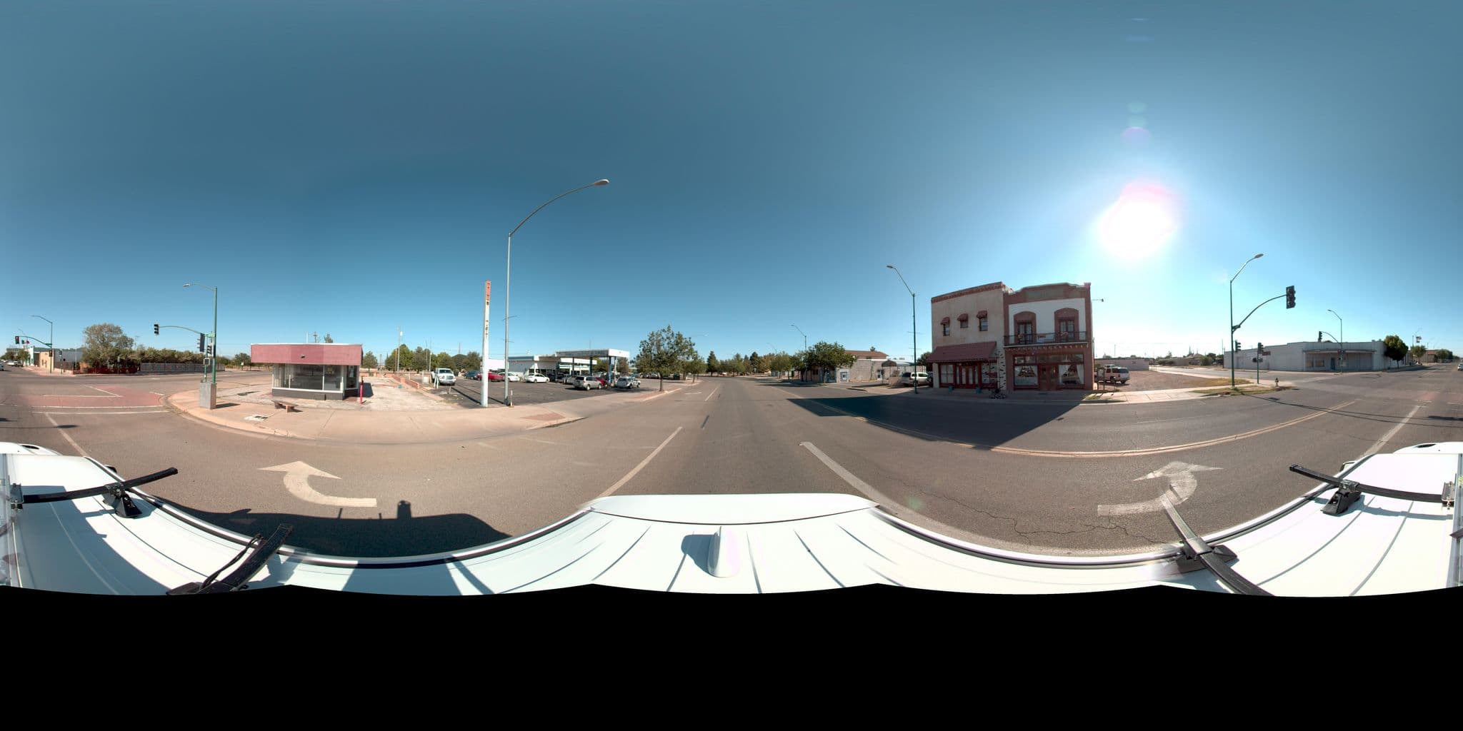 Street view near The Avenue Hotel, Pirtleville — © rking (CC BY-SA · Mapillary)