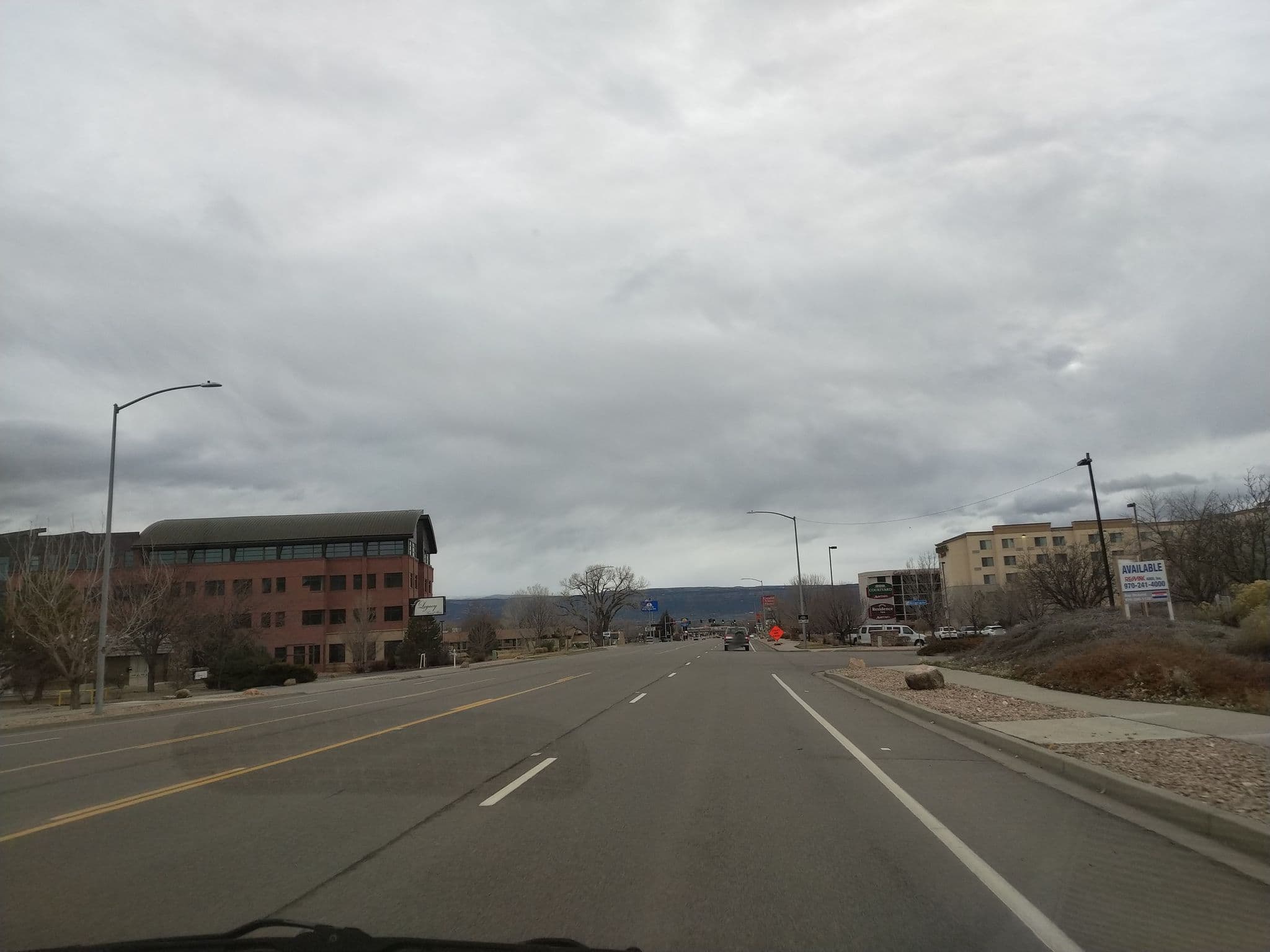 Street view near Marriot Hotel, Fruitvale — © vorpalblade (CC BY-SA · Mapillary)
