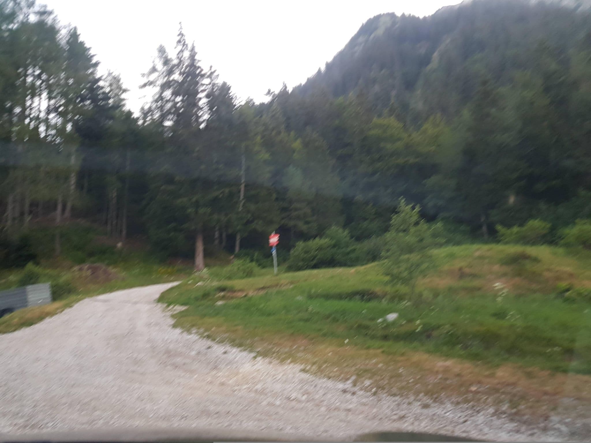 Street view near Valvasorjev dom pod Stolom, Koroška Bela — © igorzo (CC BY-SA · Mapillary)