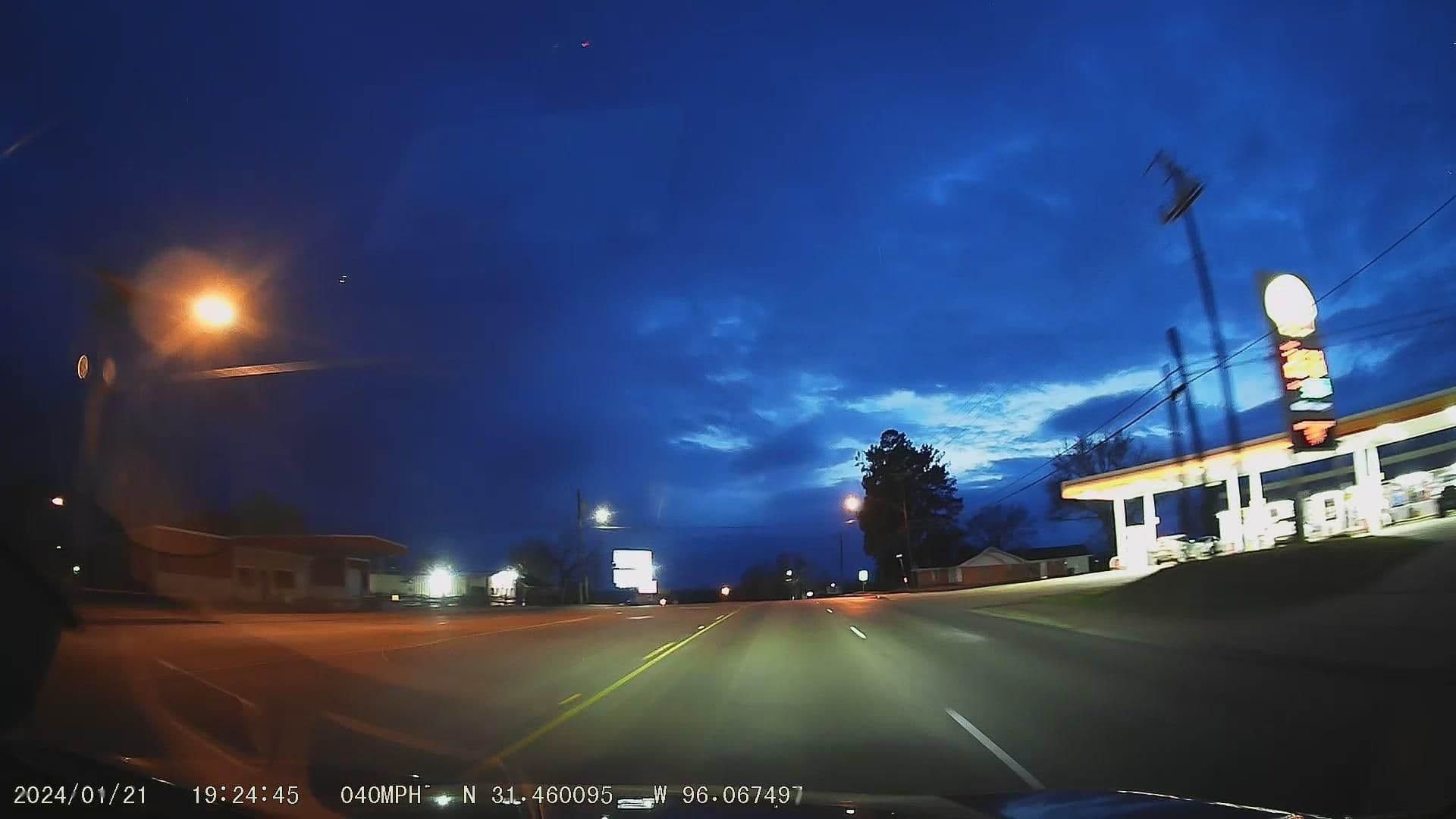 Street view near Budget Inn, Jewett — © raveneye (CC BY-SA · Mapillary)