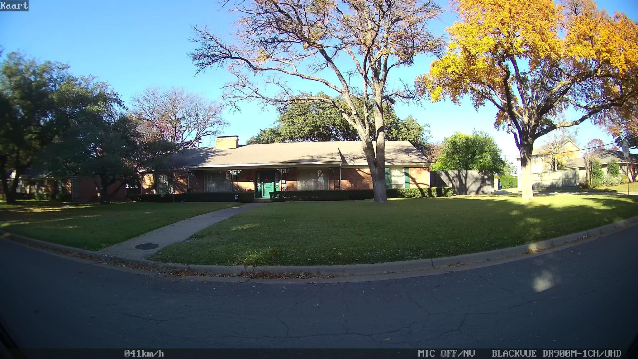 Street view near Hallmark House, Farmers Branch — © piligab (CC BY-SA · Mapillary)