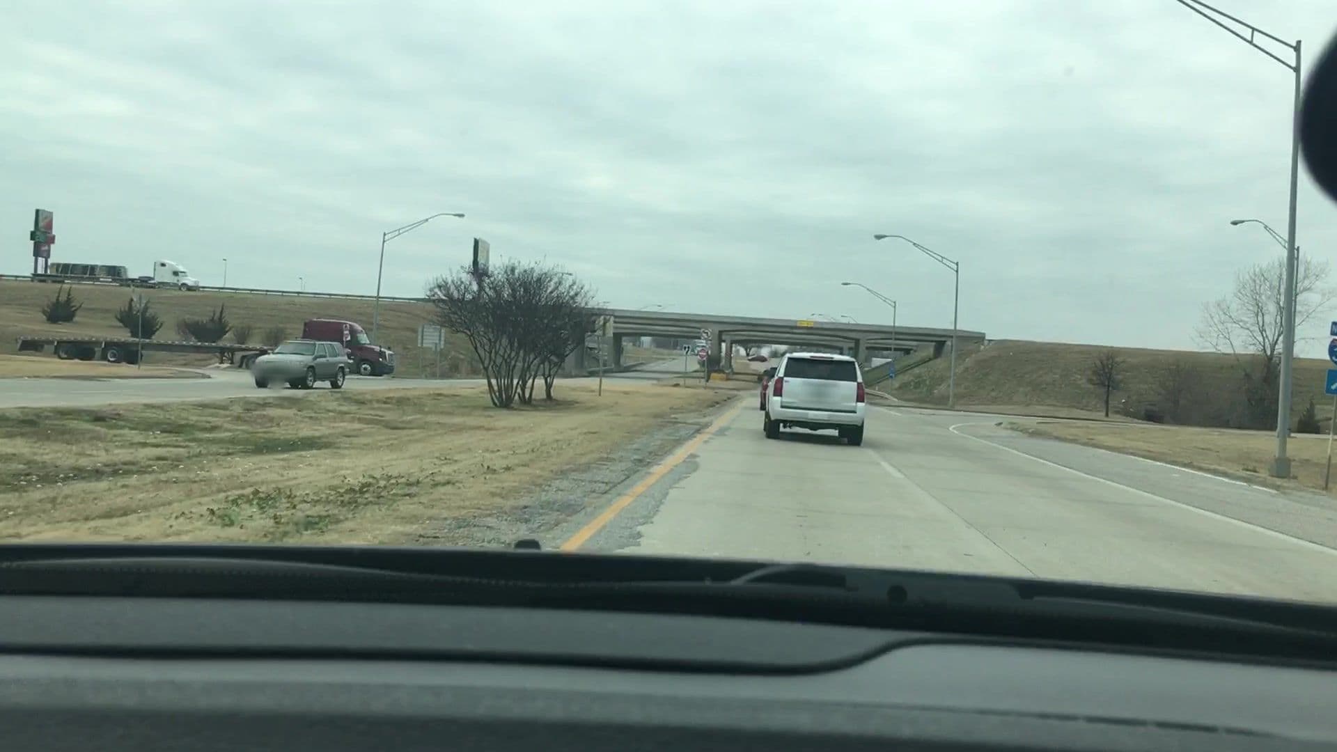 Street view near Wyndham Hotels & Resorts, Ardmore — © lvl5 (CC BY-SA · Mapillary)