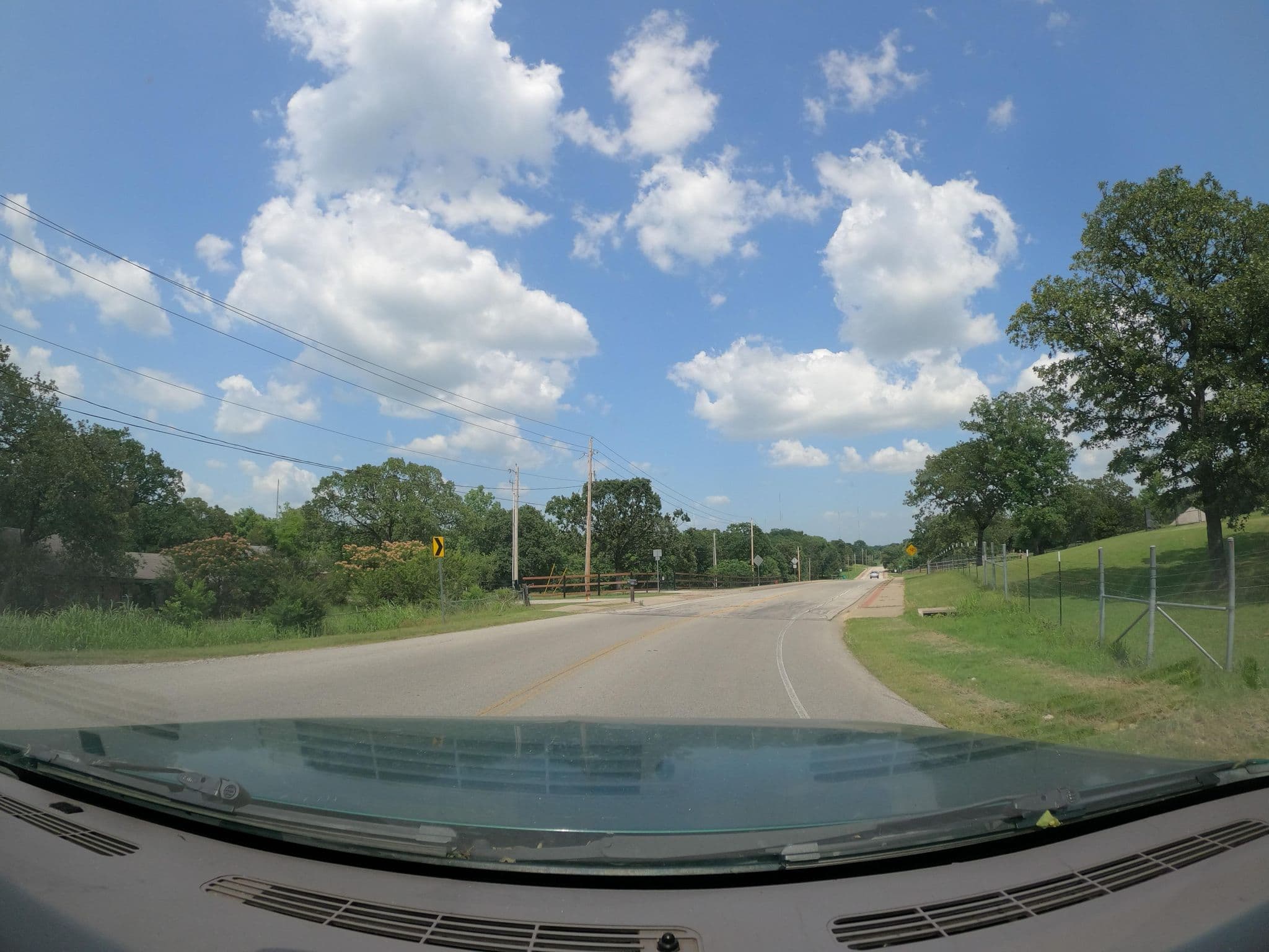 Street view near Post Oak Lodge, Tulsa — © baloouriza (CC BY-SA · Mapillary)