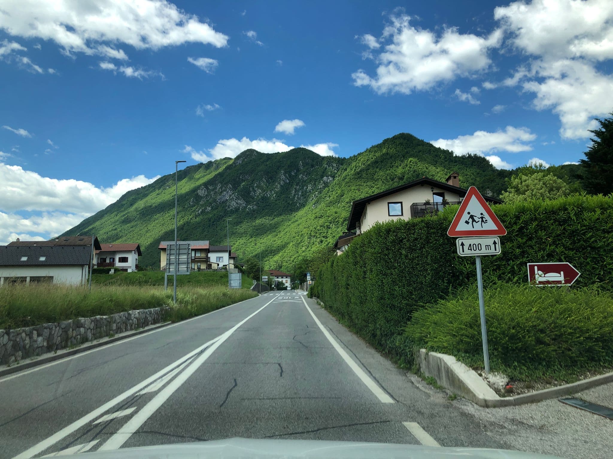 Street view near Pri nas, Kobarid — © derzornigemarkus (CC BY-SA · Mapillary)
