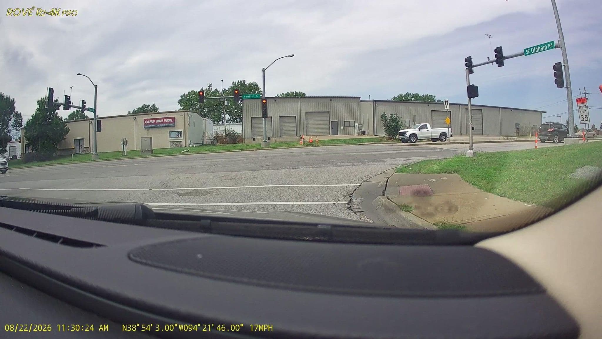 Street view near Wyndham Hotels & Resorts, Lee's Summit — © kc3910 (CC BY-SA · Mapillary)