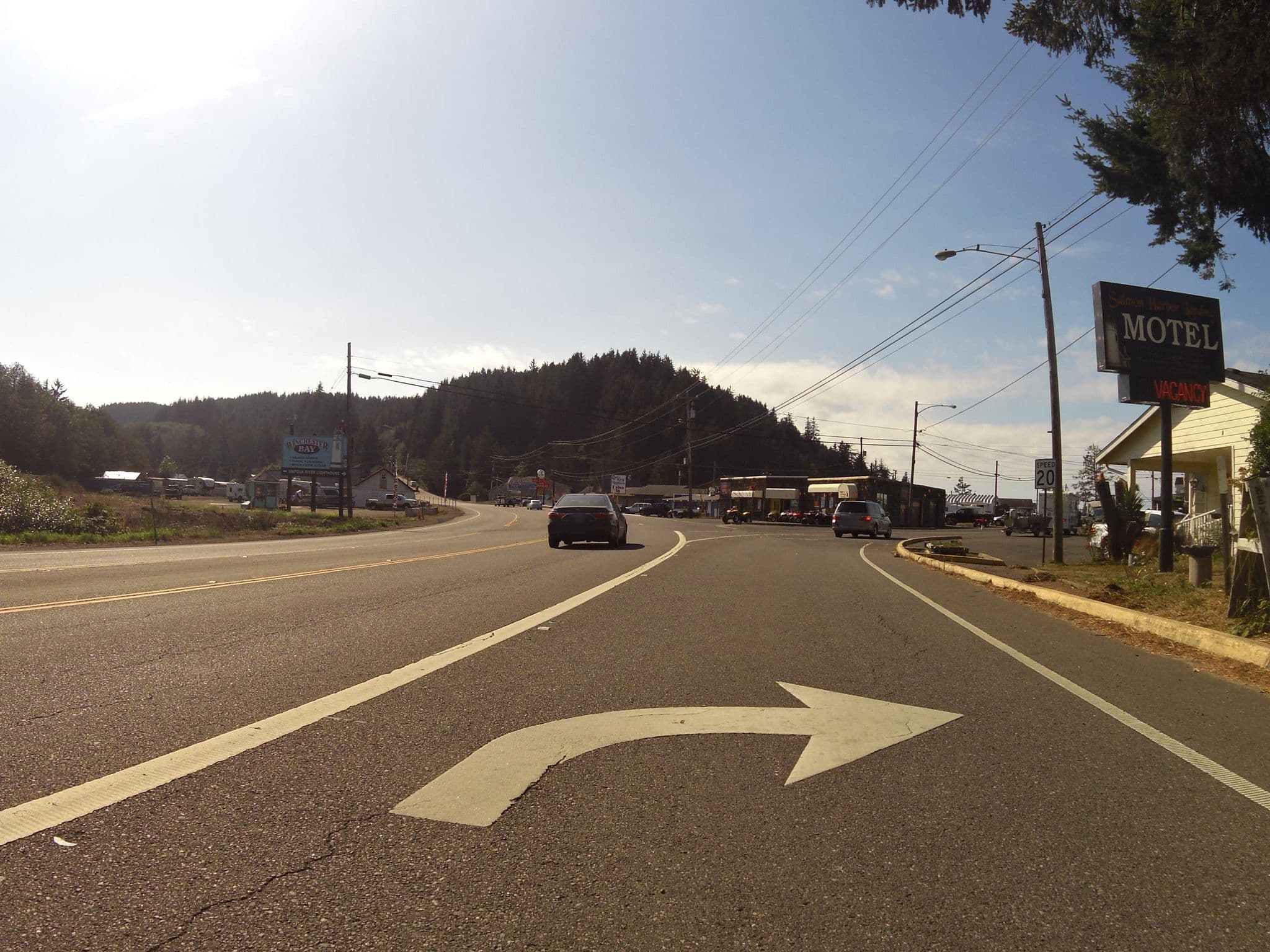 Street view near Salmon Harbor Motel, Reedsport — © andrewsnow (CC BY-SA · Mapillary)