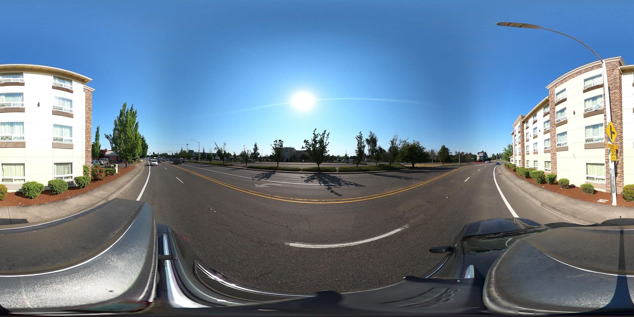 Street view near Comfort Inn & Suites, Salem — © jenningsanderson (CC BY-SA · Mapillary)