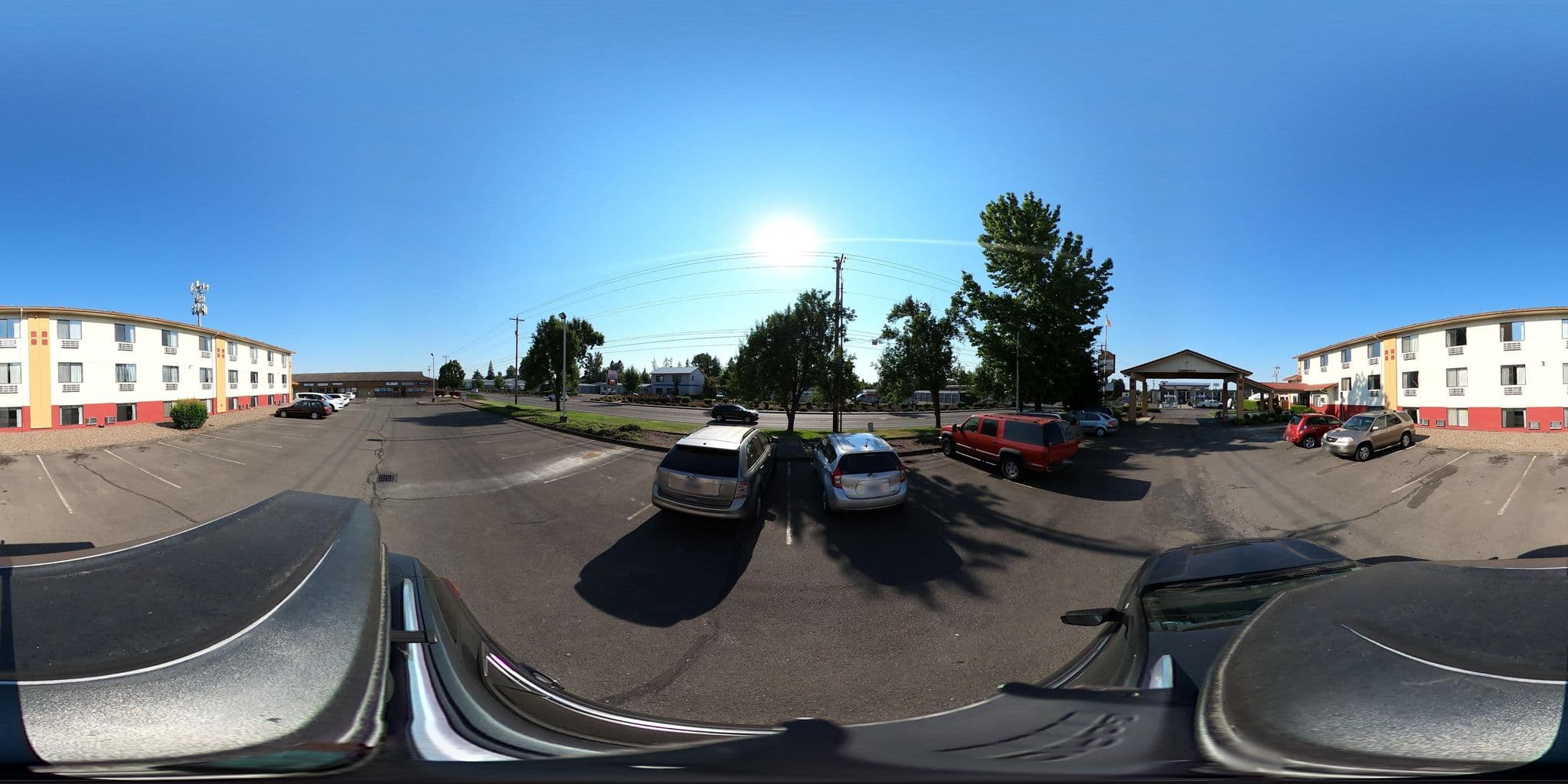 Street view near Super 8, Salem — © jenningsanderson (CC BY-SA · Mapillary)