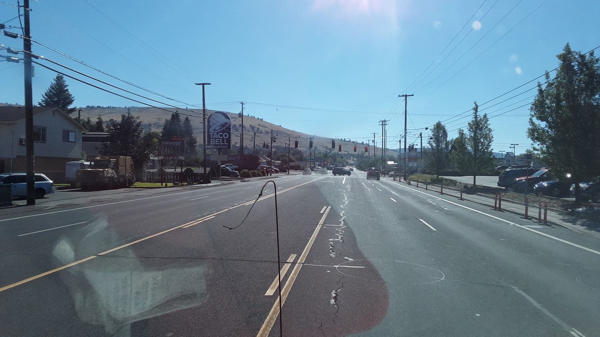 Street view near M E Bercot Contractor, Altamont — © jbthemilker (CC BY-SA · Mapillary)