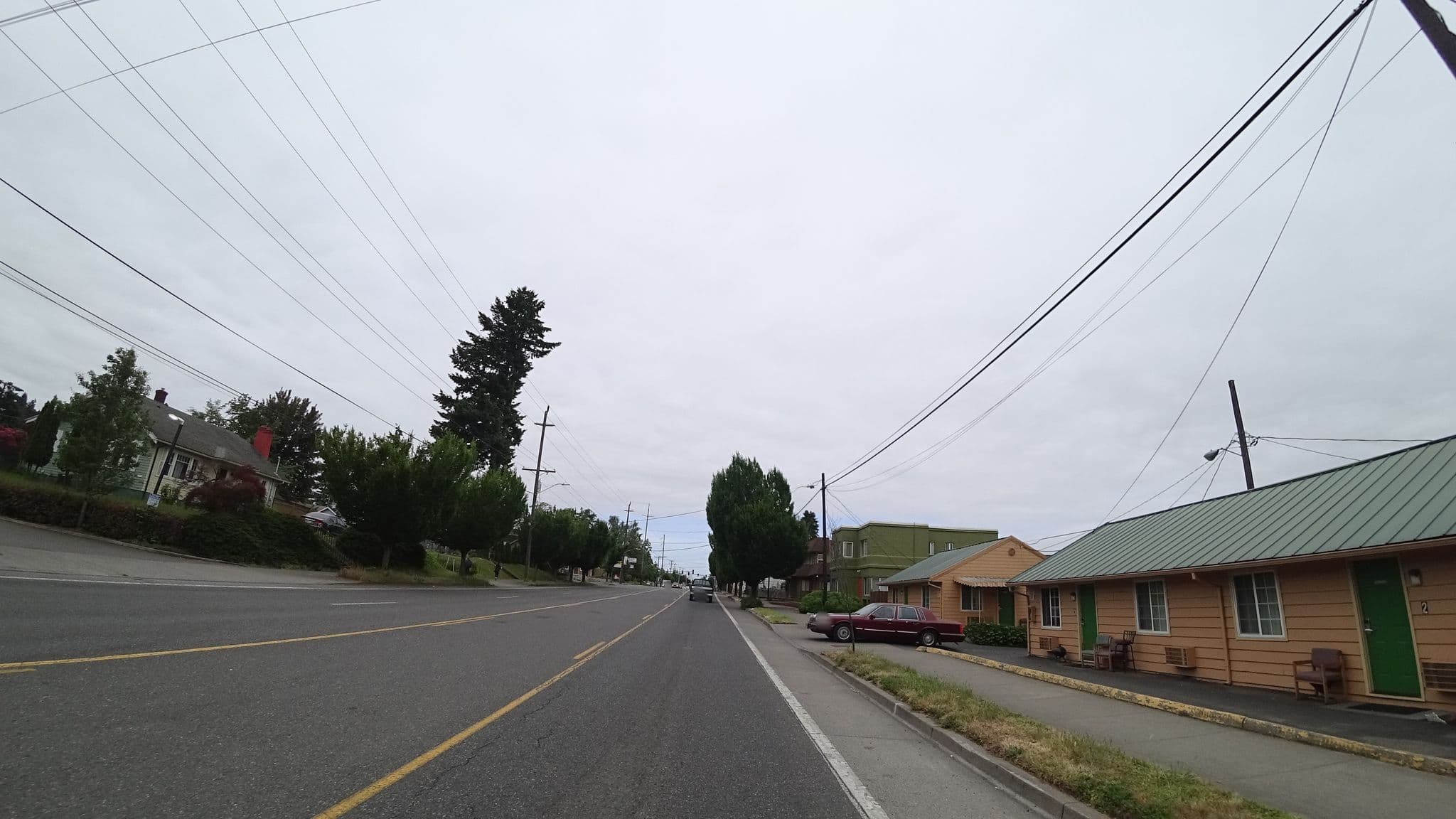Street view near Budget Inn, Lents — © mly_pdx07 (CC BY-SA · Mapillary)