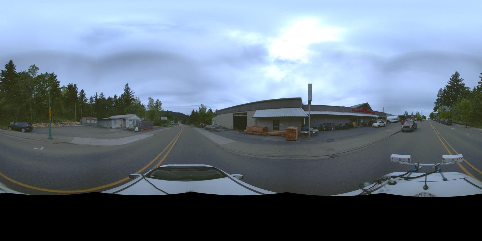 Street view near Econo Lodge, Cascade Locks — © opsstreetscan (CC BY-SA · Mapillary)