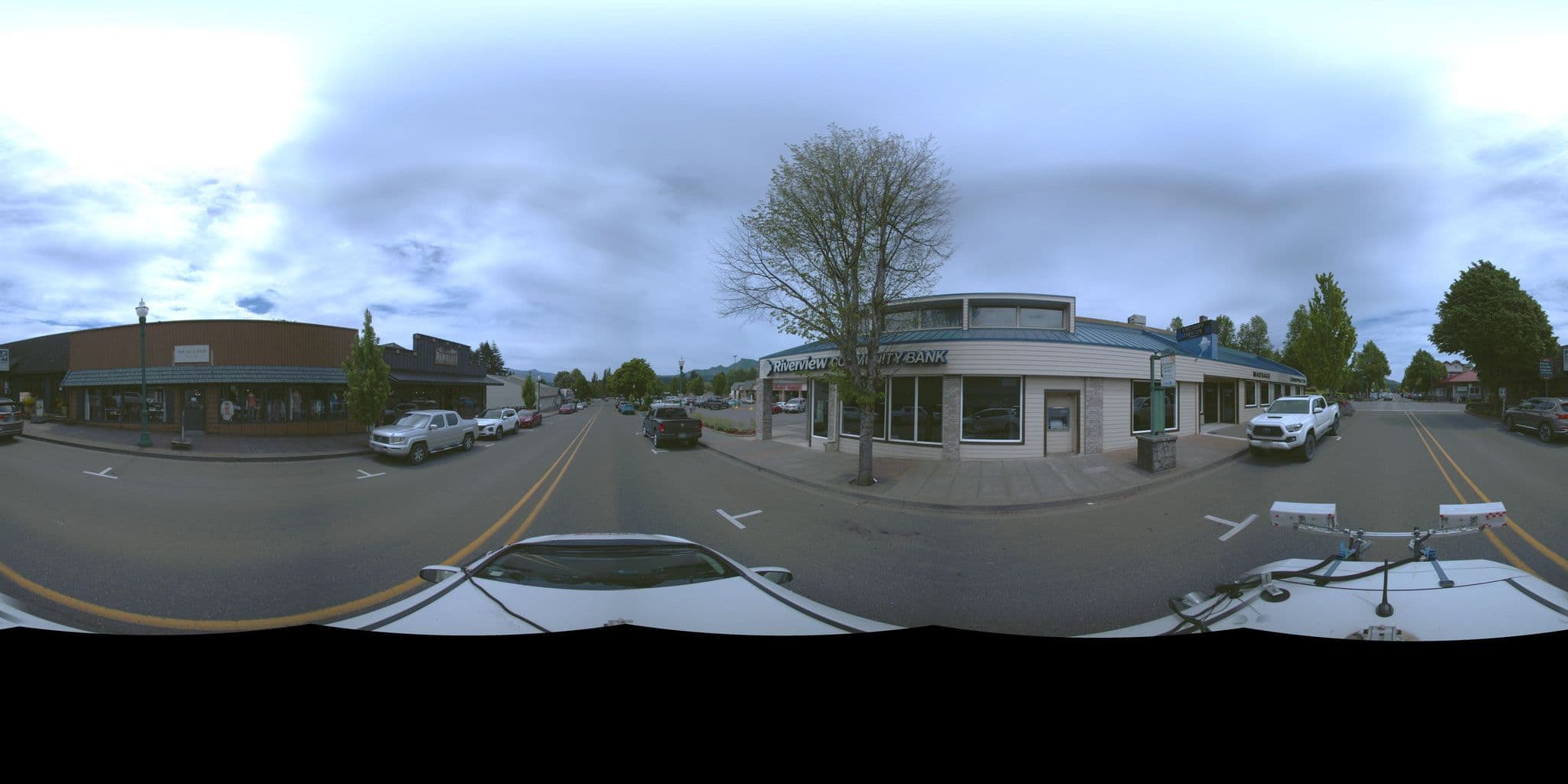 Street view near Margie & Vicki’s Airbnb, Cascade Locks — © opsstreetscan (CC BY-SA · Mapillary)