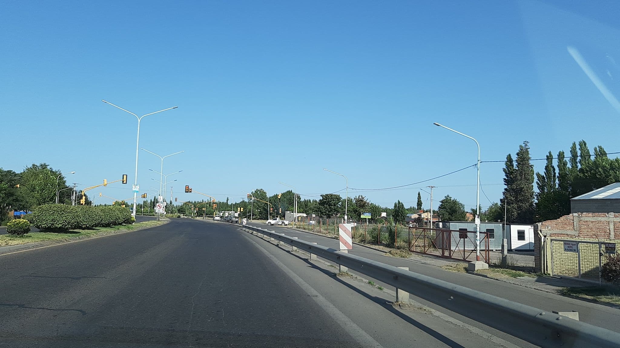 Street view near Reihue Apart, Plottier — © guillemmal (CC BY-SA · Mapillary)