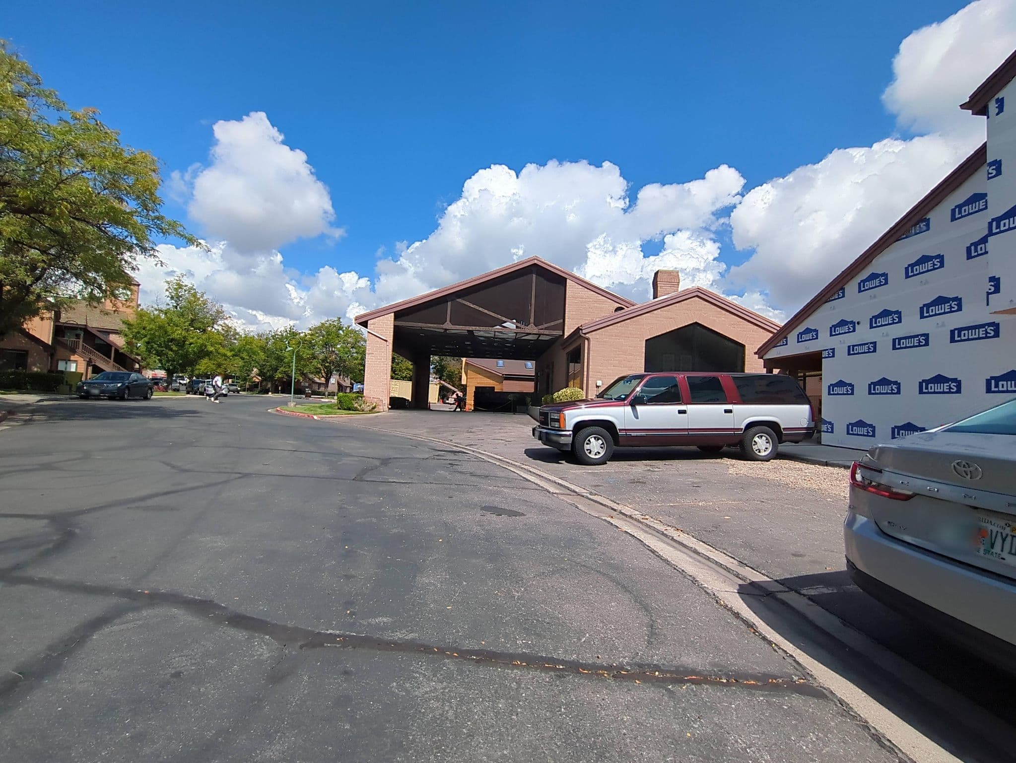 Street view near Best Western CottonTree Inn, Provo — © HashFerret (CC BY-SA · Mapillary)