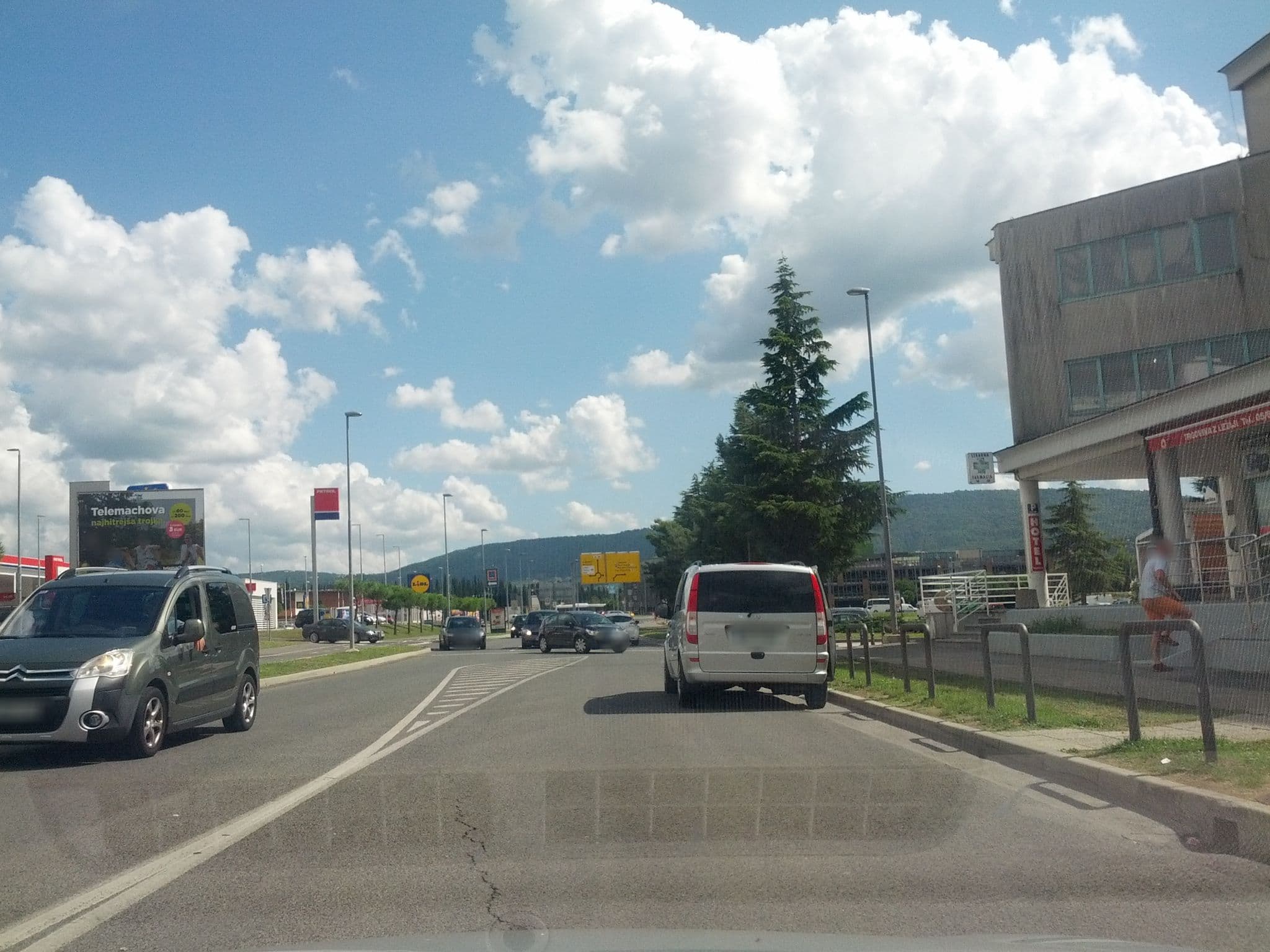 Street view near Garni Hotel Vodišek, Koper — © lesko987 (CC BY-SA · Mapillary)