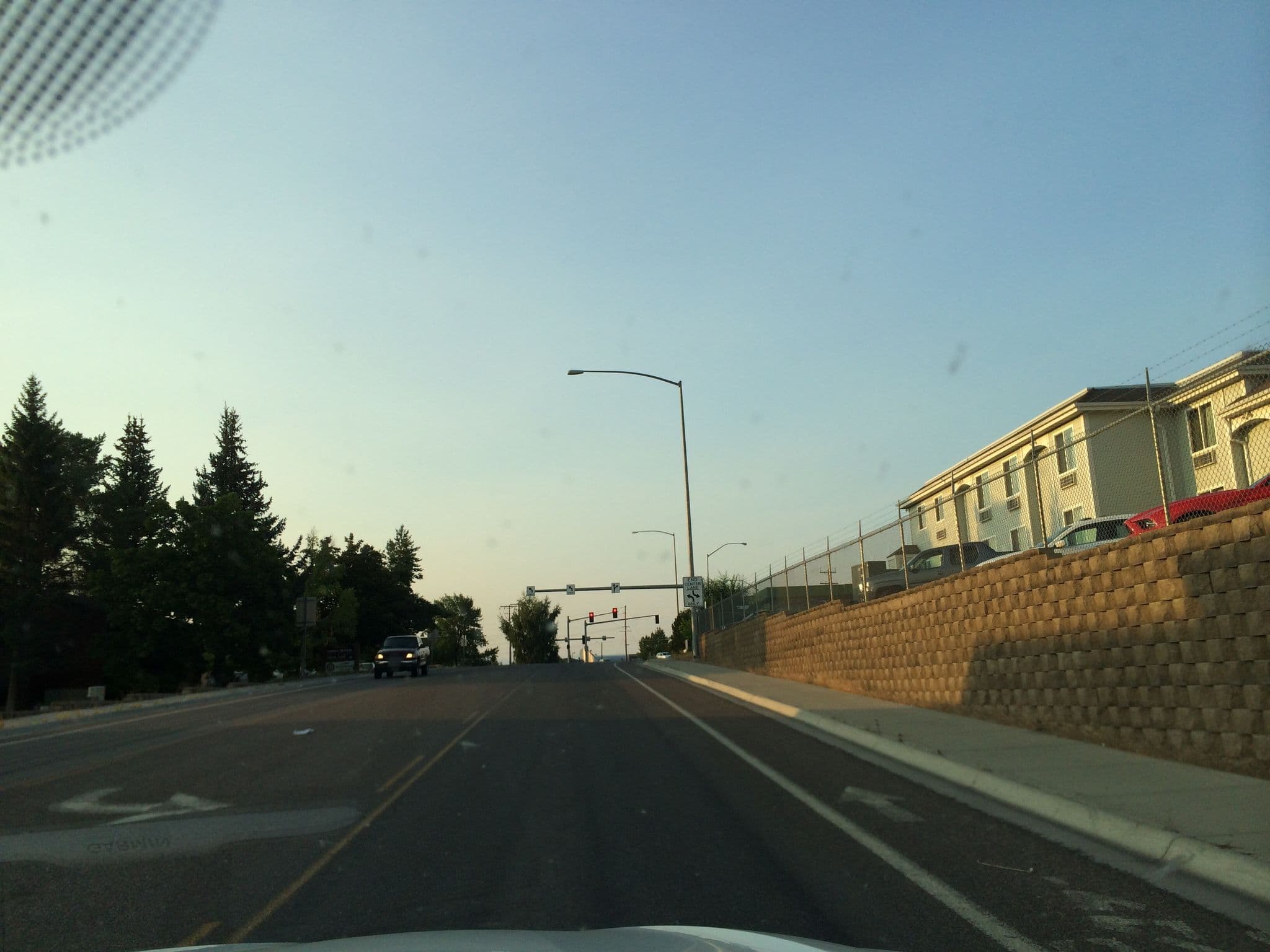 Street view near Glacier Peaks Inn, Kalispell — © anavz (CC BY-SA · Mapillary)
