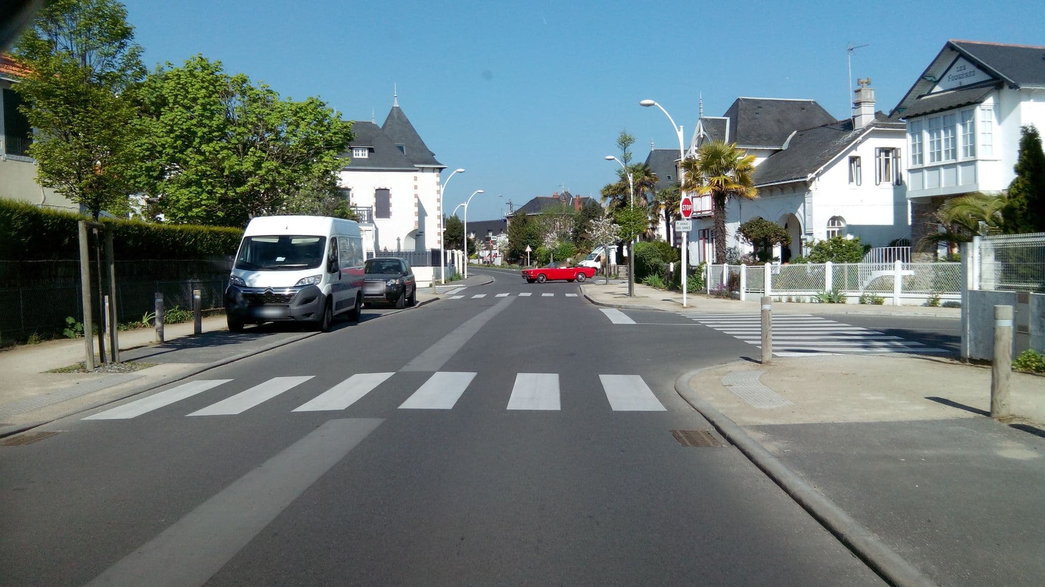 Street view near Hôtel Riviera, Le Pouliguen — © alainproviste (CC BY-SA · Mapillary)