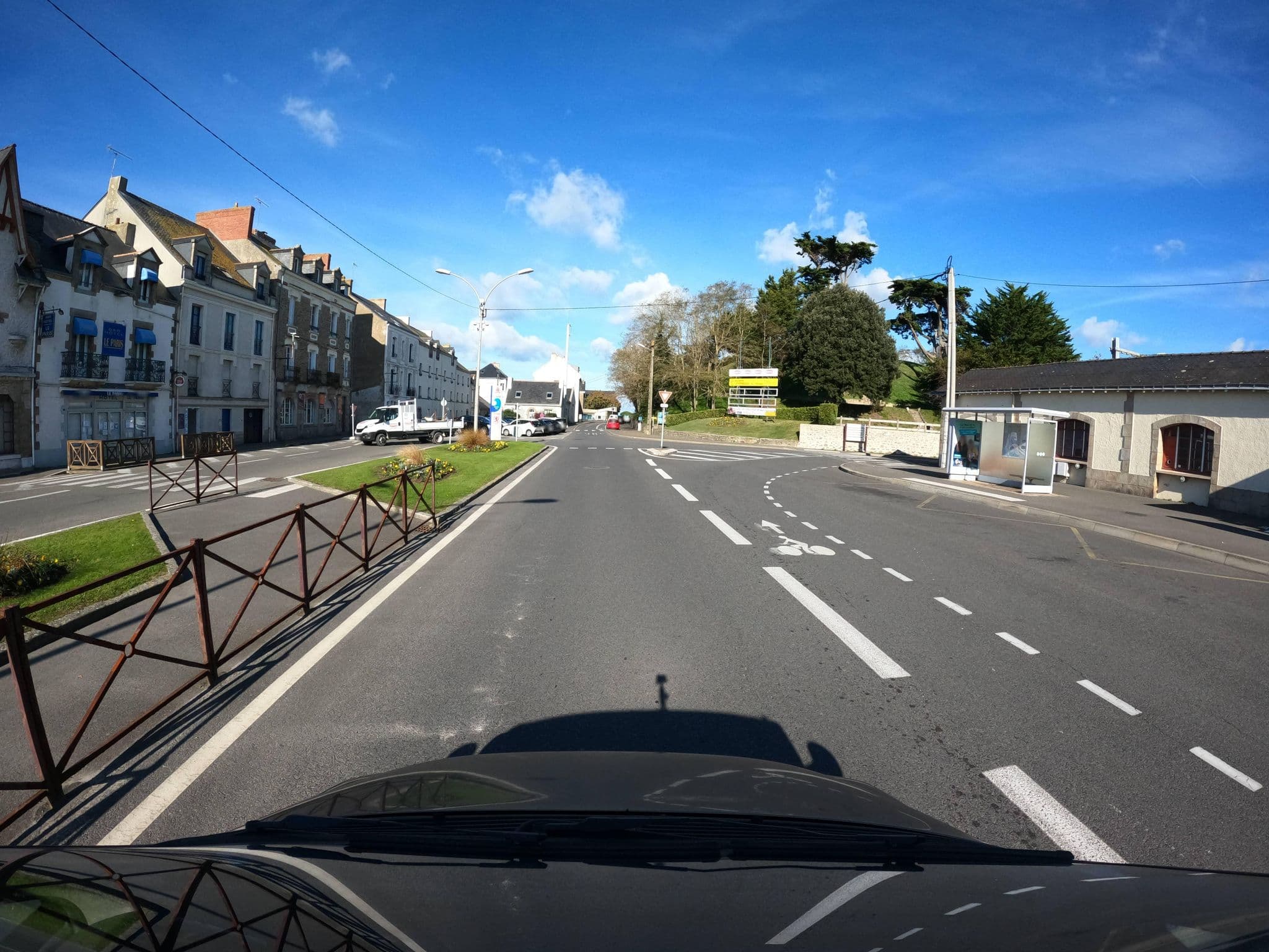 Street view near Bar Hôtel le Paris, Le Croisic — © stephanep (CC BY-SA · Mapillary)
