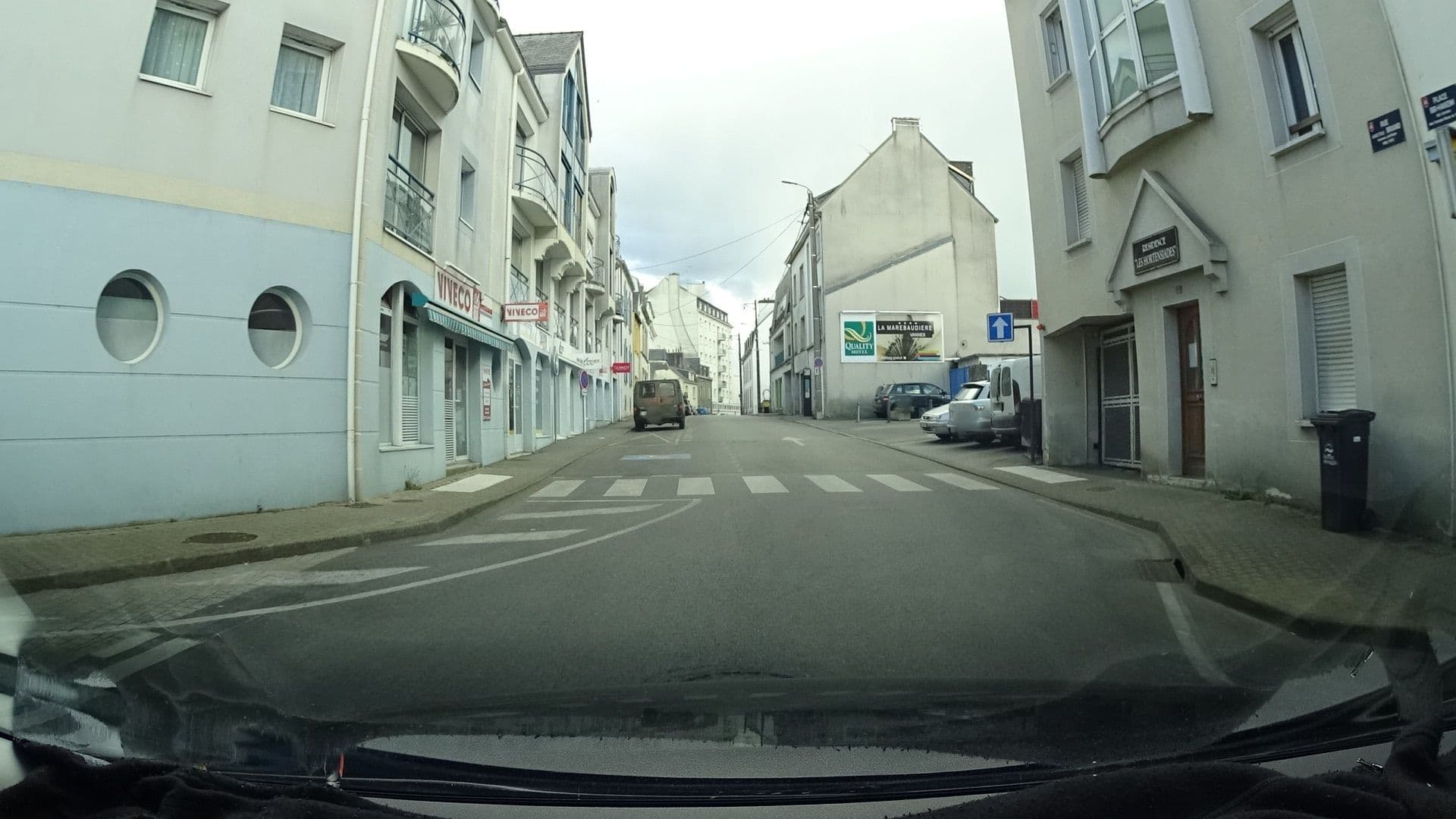 Street view near Quality Inn, Vannes — © ljbouere (CC BY-SA · Mapillary)