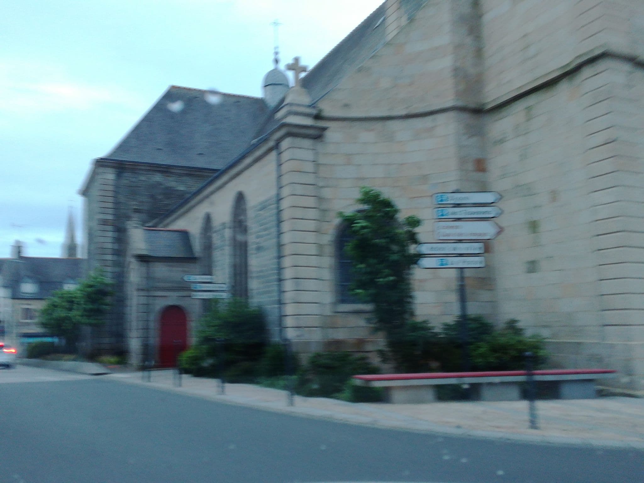 Street view near Le France, Loudéac — © kriom (CC BY-SA · Mapillary)