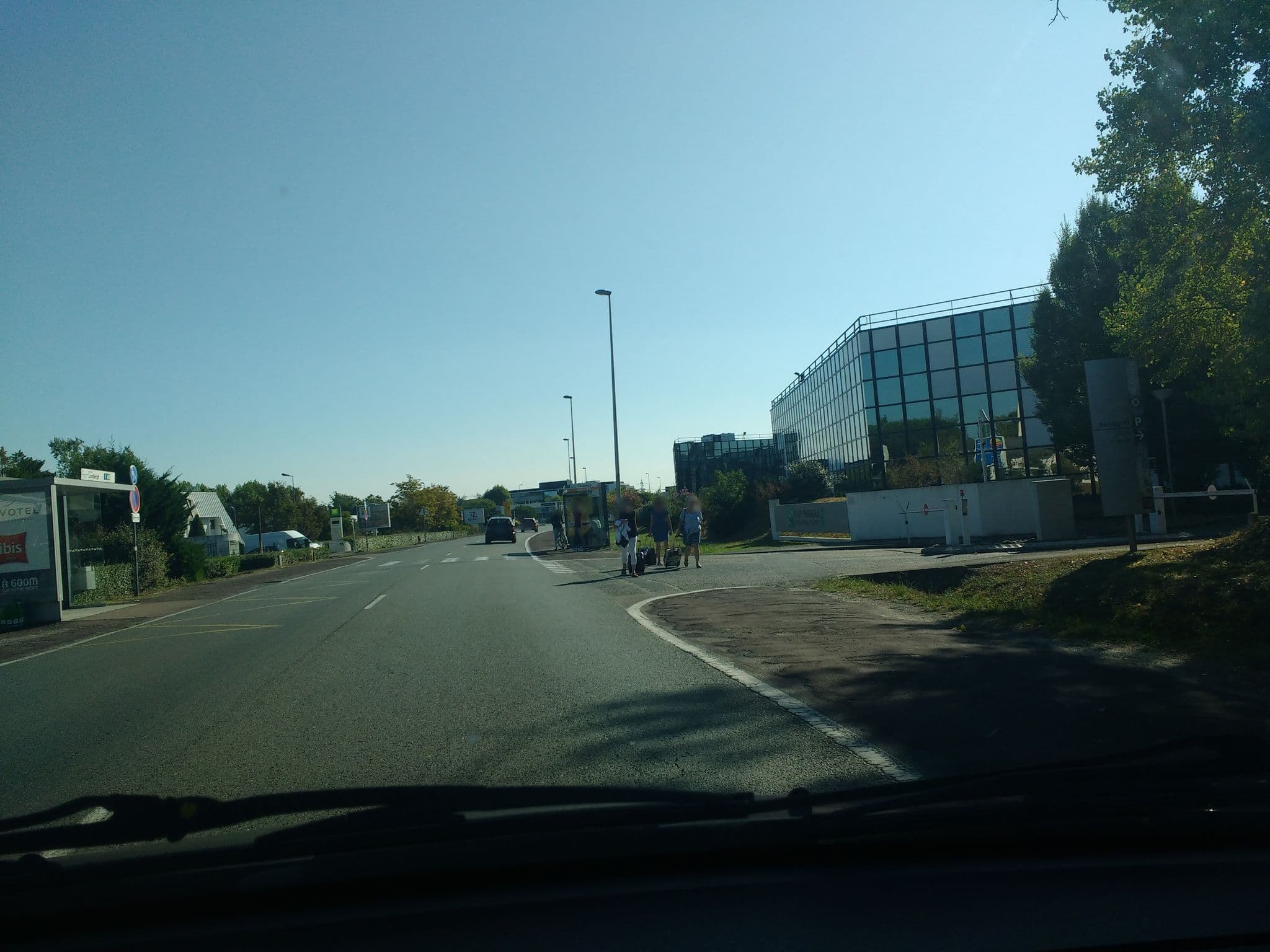 Street view near greet Hotel Bordeaux Aéroport, Mérignac — © gitouche (CC BY-SA · Mapillary)