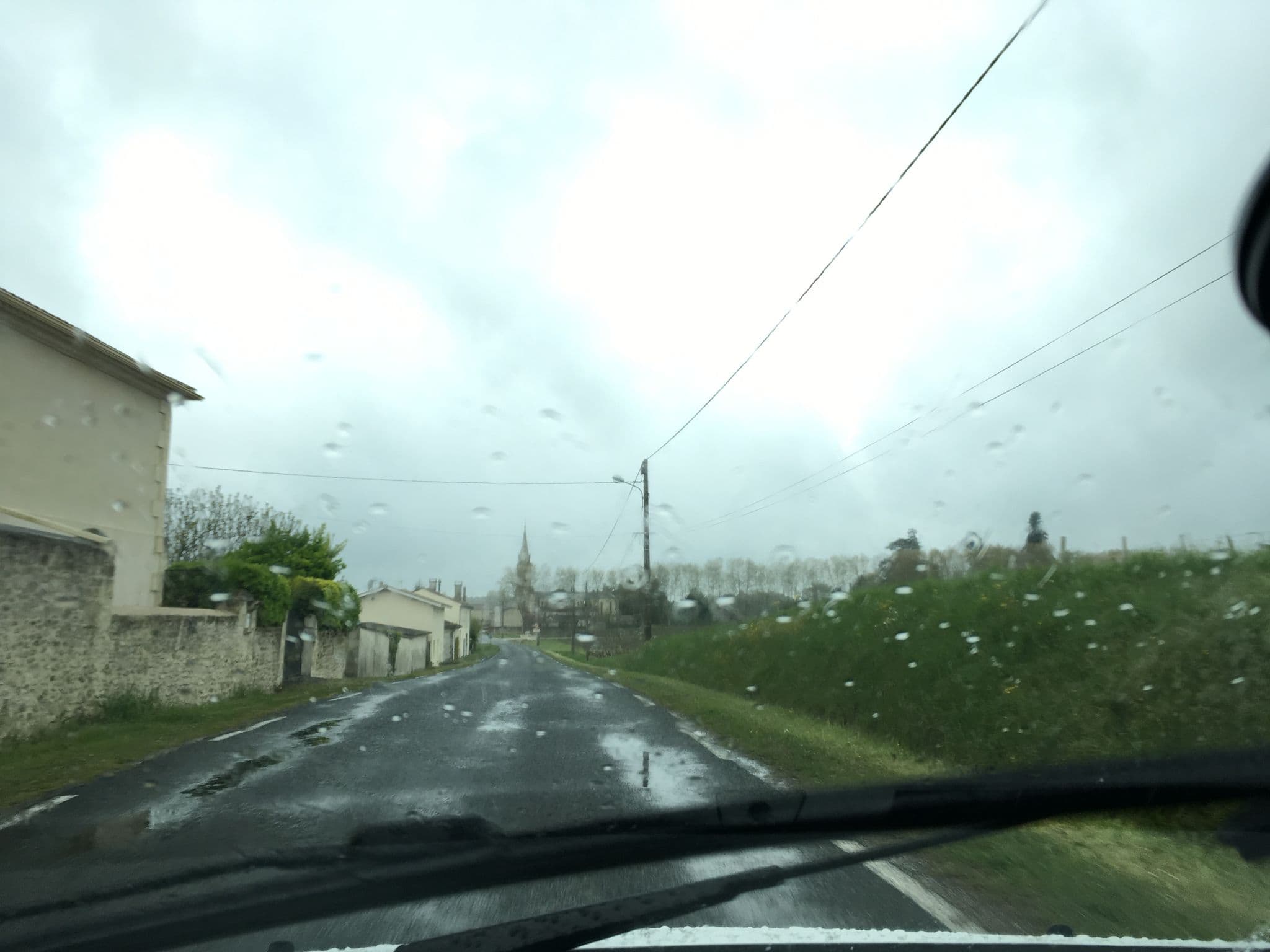 Street view near Oeno Lodge, Vertheuil — © sank (CC BY-SA · Mapillary)