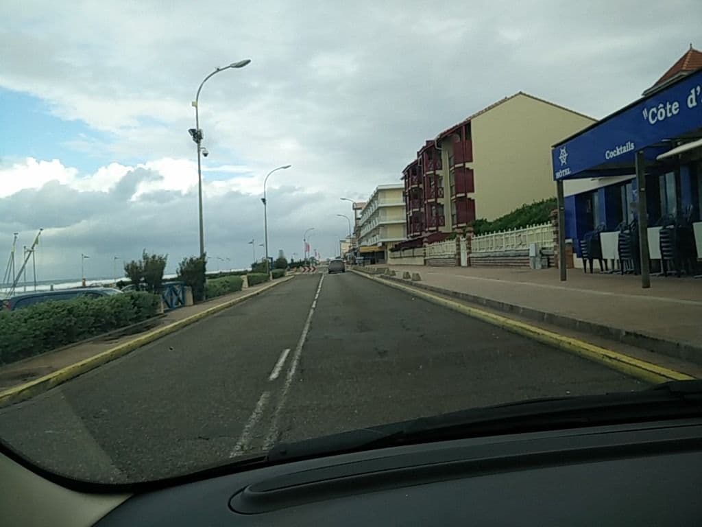 Street view near Hôtel Côte d’Argent, Lacanau — © bellazambo (CC BY-SA · Mapillary)