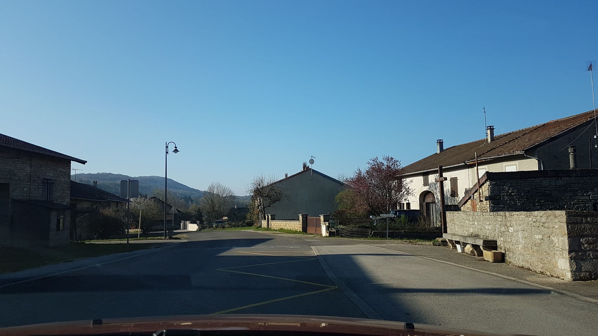 Street view near Les Hirondelles, Orgelet — © pyrog (CC BY-SA · Mapillary)