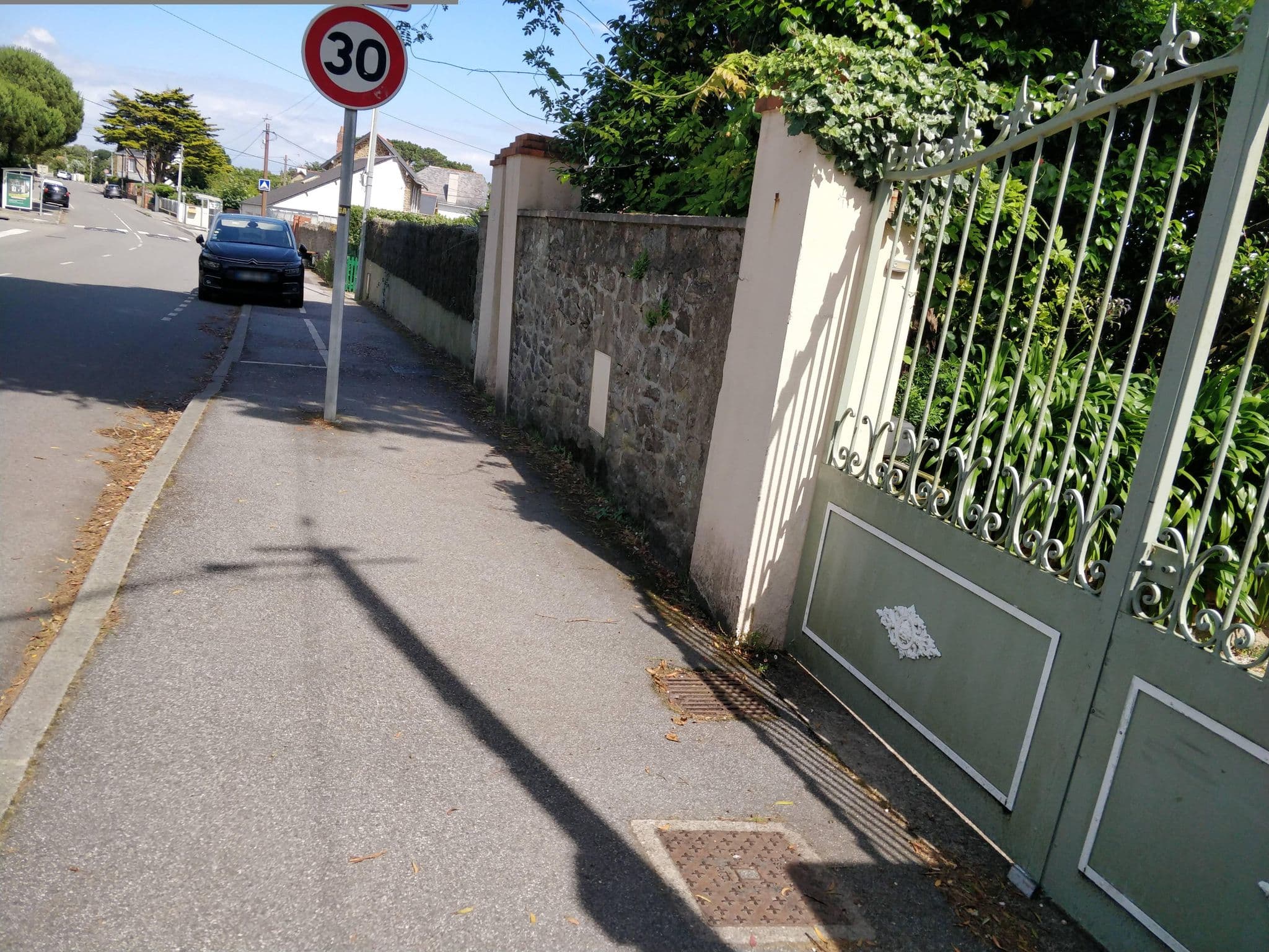 Street view near Villa la Brise, Pornichet — © philou87 (CC BY-SA · Mapillary)